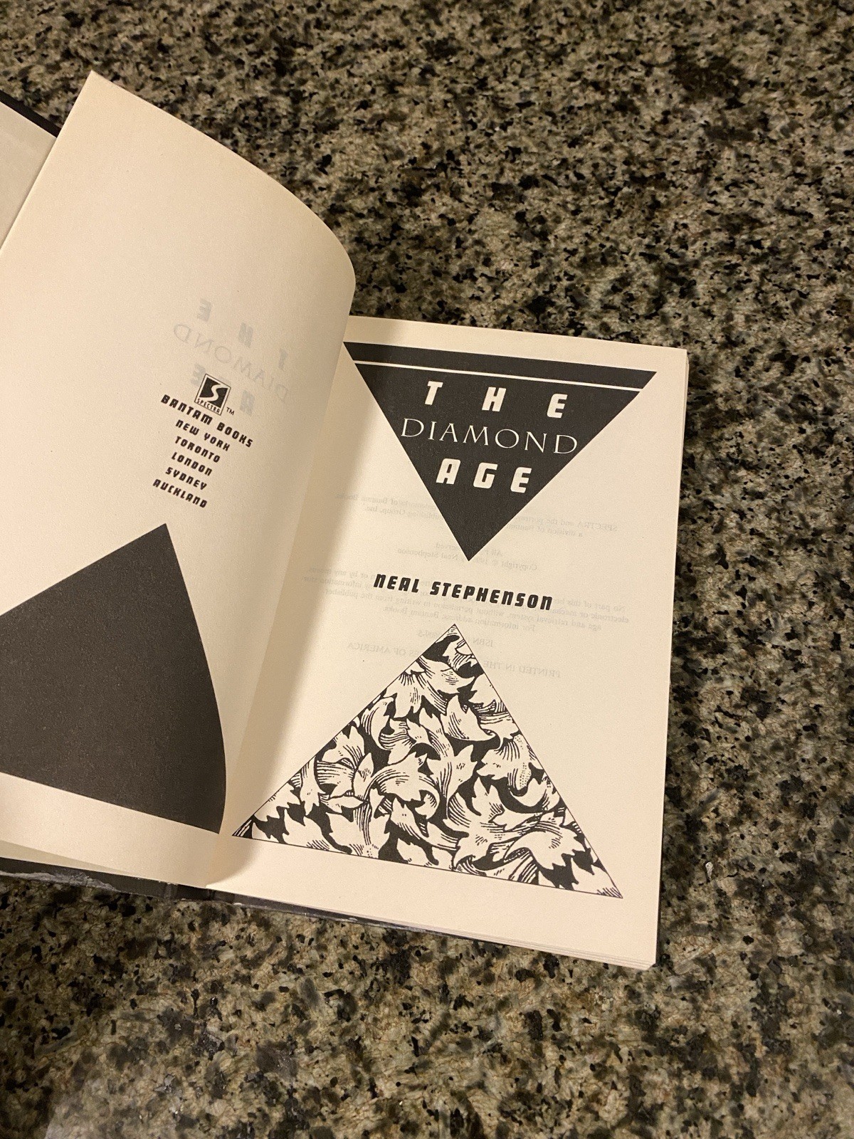 The Diamond Age – Neal Stephenson – Bantam BCE Hardcover Book Club Edition 1995