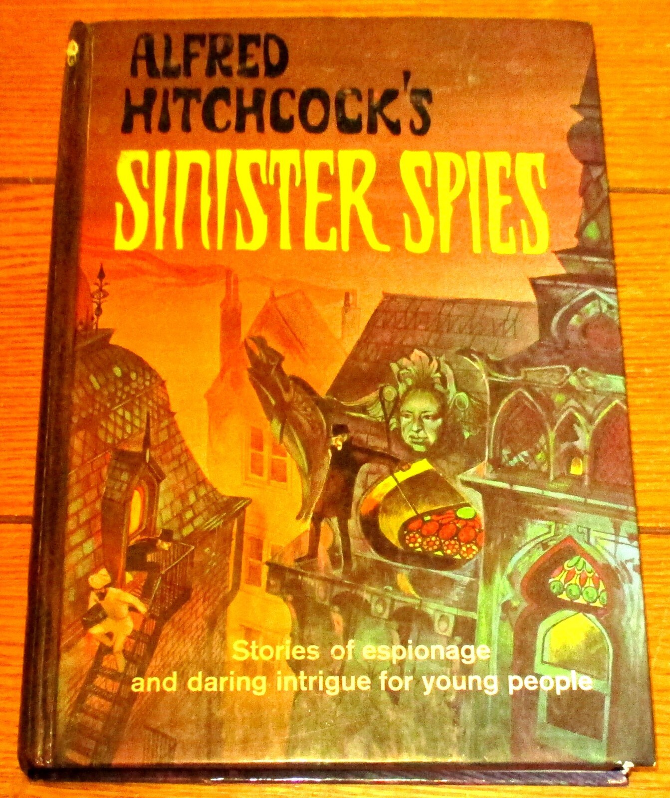 1966 Alfred Hitchcock&rsquo;s Sinister Spies Hardcover Book 206 Pages Random House