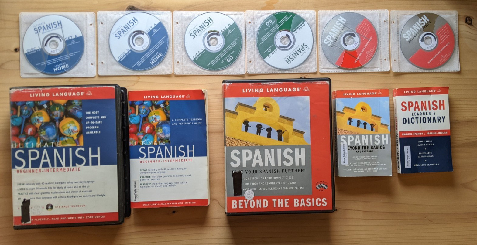 Lot Ultimate Spanish Beginner-Intermediate 8 CD and Textbook Beyond the Basics 4