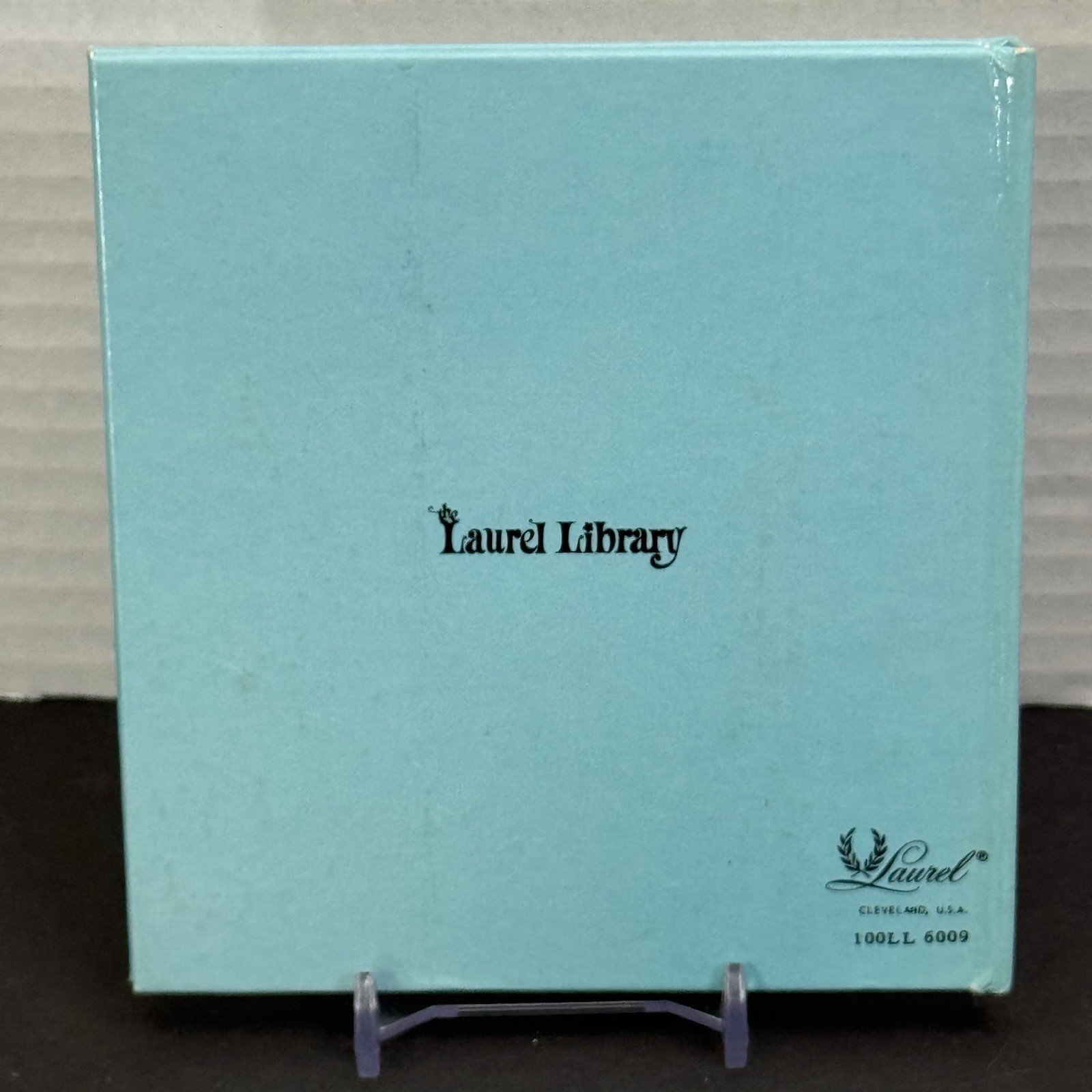 Friends Are For Liking You – The Laurel Library – Vintage Mini Book
