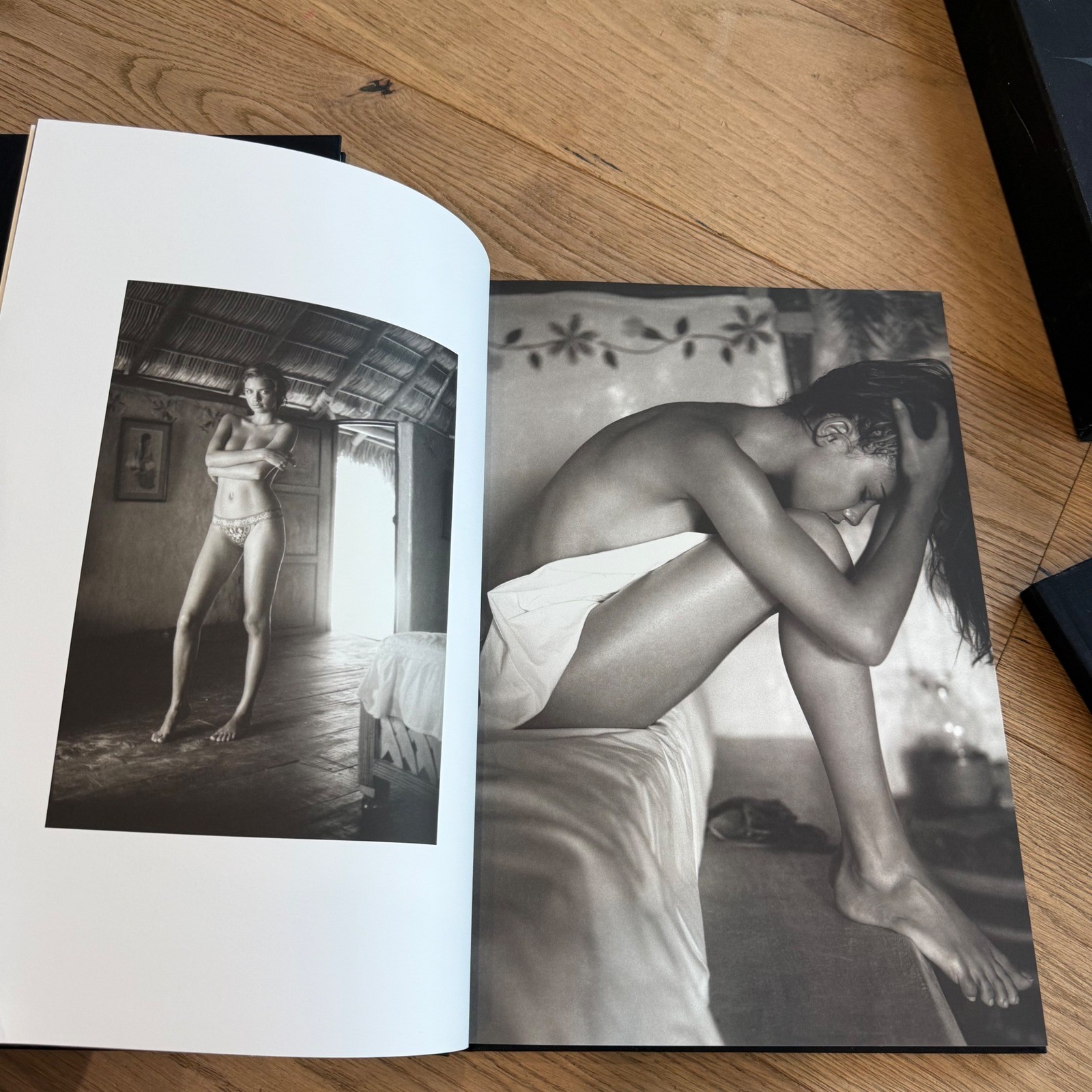 Victoria&rsquo;s Secret Sexy Hardcover coffee 3-Volume Photography Book Set 2005
