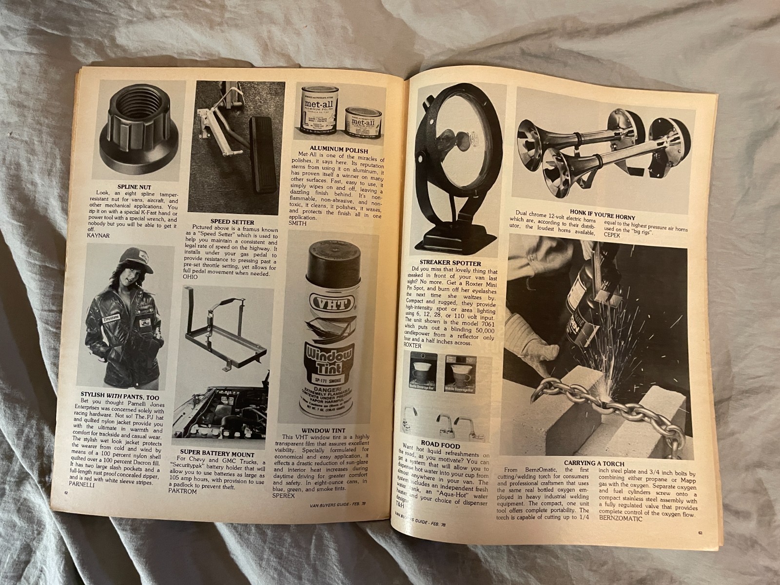 Van World Buyer&rsquo;s Guide Magazine February 1978 Grilles Spoilers Windows Sunroofs