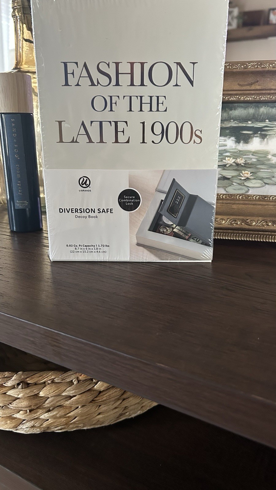 Secure Combination Lock Decoy Book Safe « storage » English 8.7in Brand New.