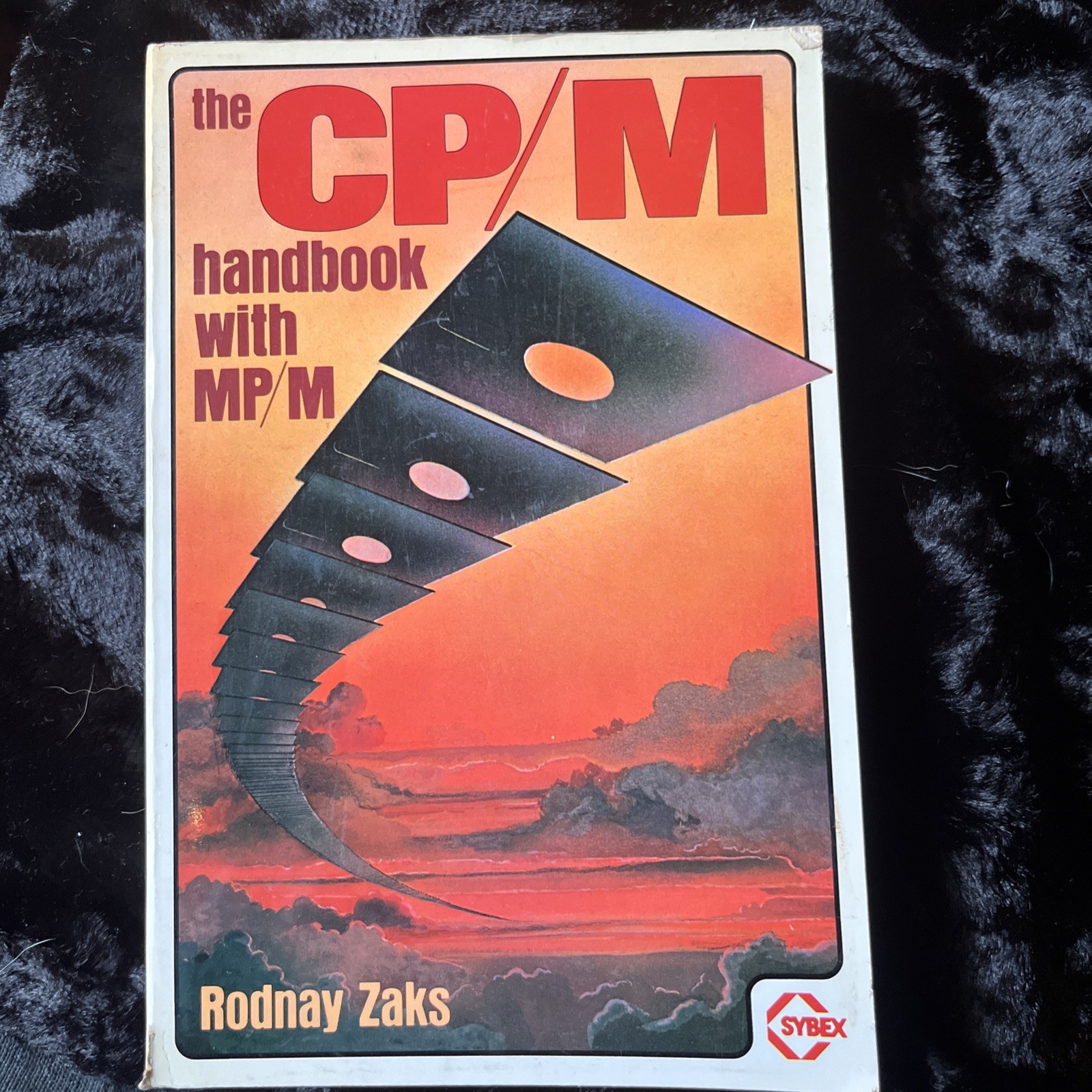 THE CP/M HANDBOOK WITH MP/M By Rodnay Zaks Good Condition Rare Find
