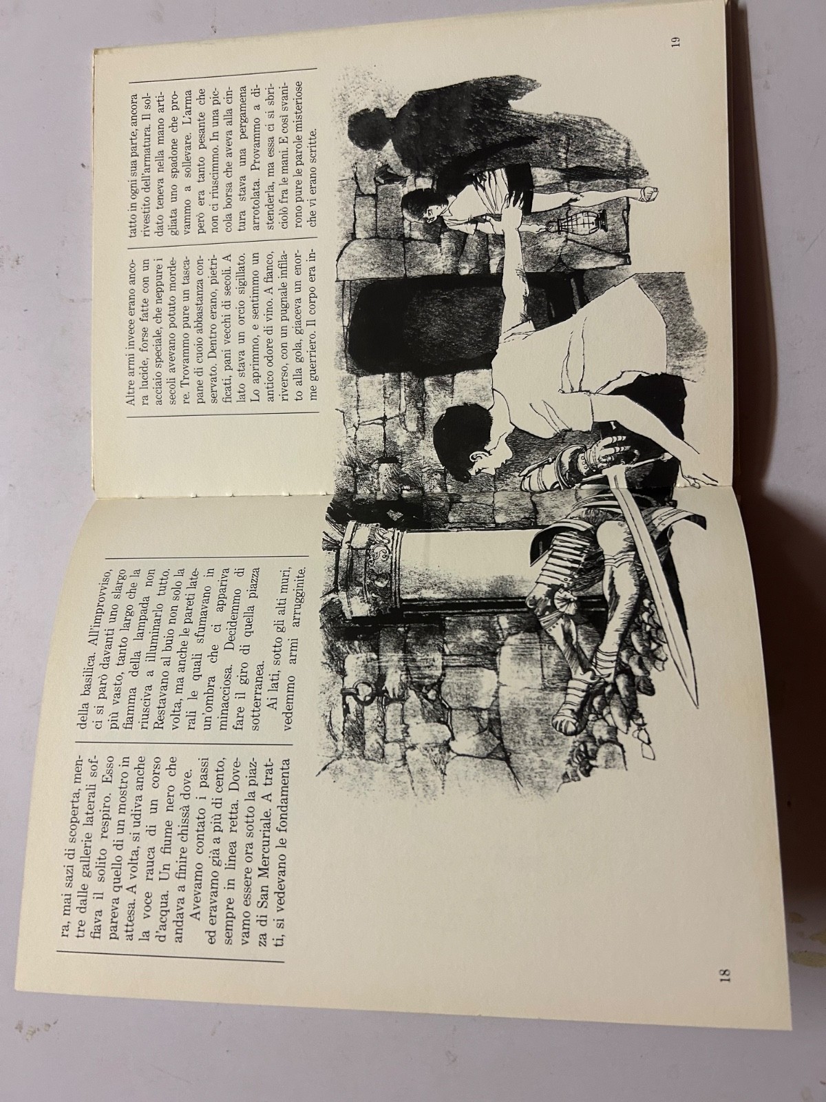 DINO BATTAGLIA. Grillandi. La stagione incantata . 1983. SEI. Prima edizione