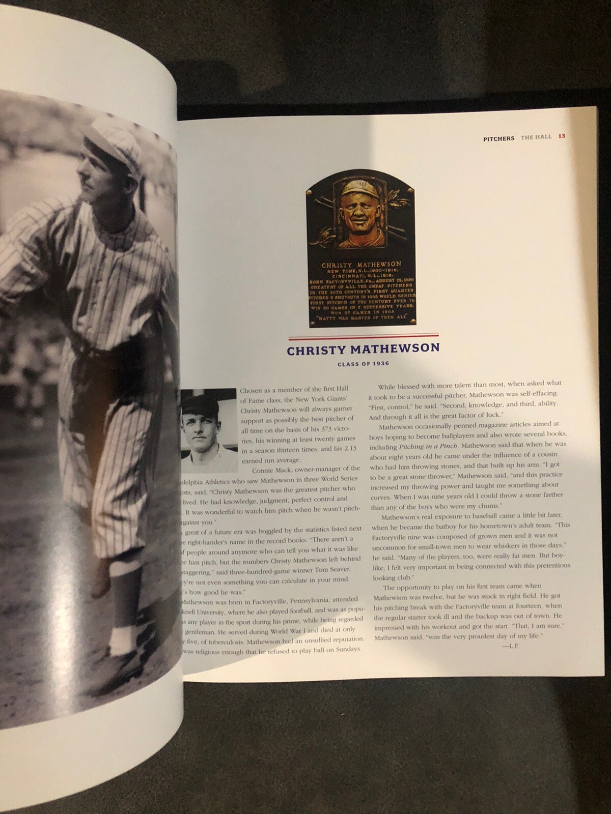 2014 Baseball Hall of Fame 75th Anniversary Hardback Book 600+ Pages – Brokaw