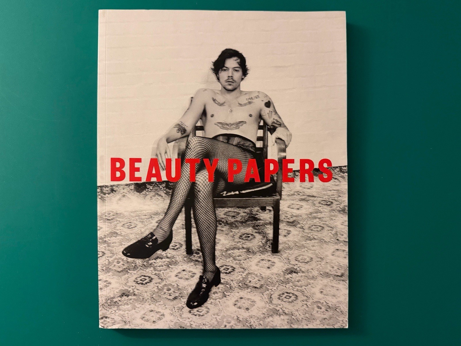 Harry Styles – Beauty Papers #8 Summer 2020 Magazine w/Poster – LIKE NEW