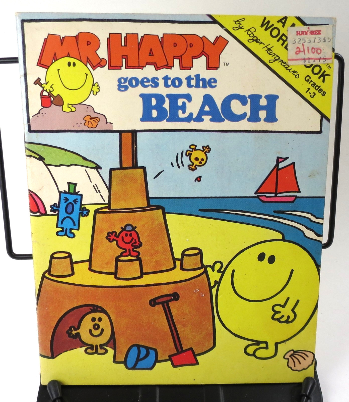 Mr Happy Goes to the Beach by Roger Hargreaves 1983 VTG Paperback