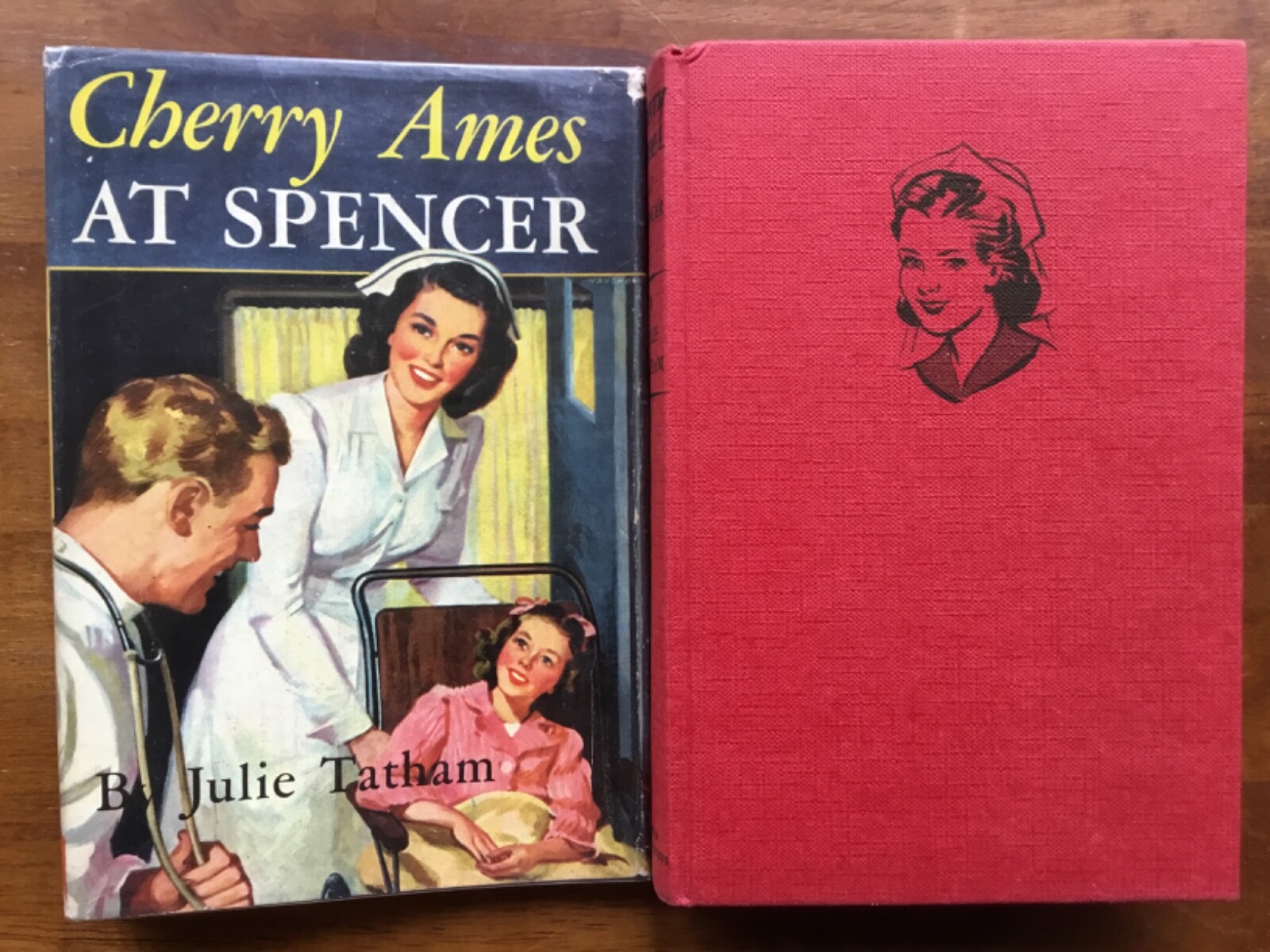 VG 1958 HC in DJ United Kingdom ED Cherry Ames #10 At Spencer Nurse Julie Tatham