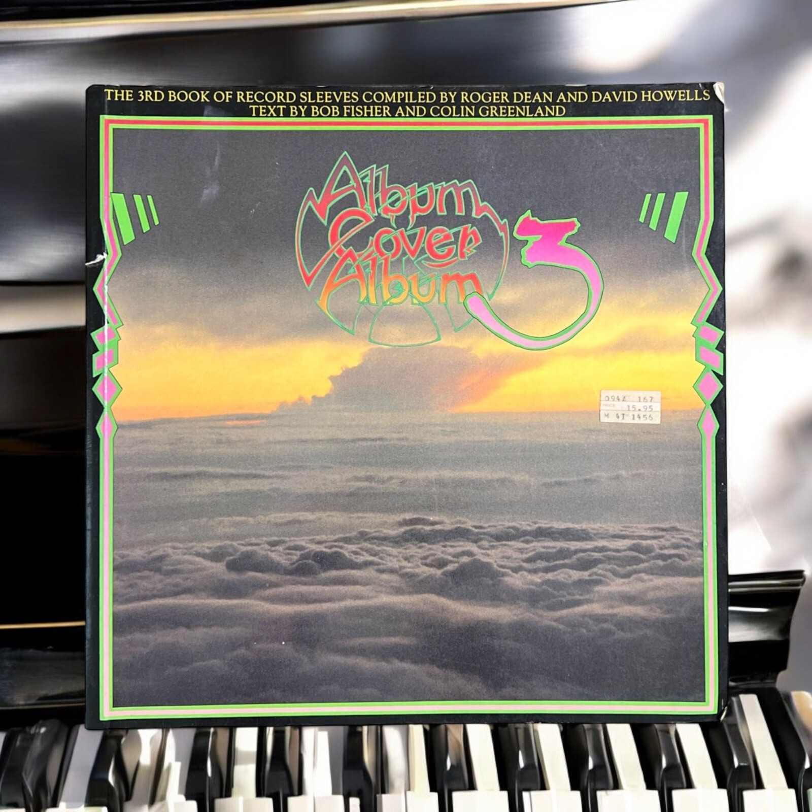 Roger Dean, David Howells ALBUM COVER ALBUM 3 1984 St. Martin&rsquo;s Press, NY 1stEd