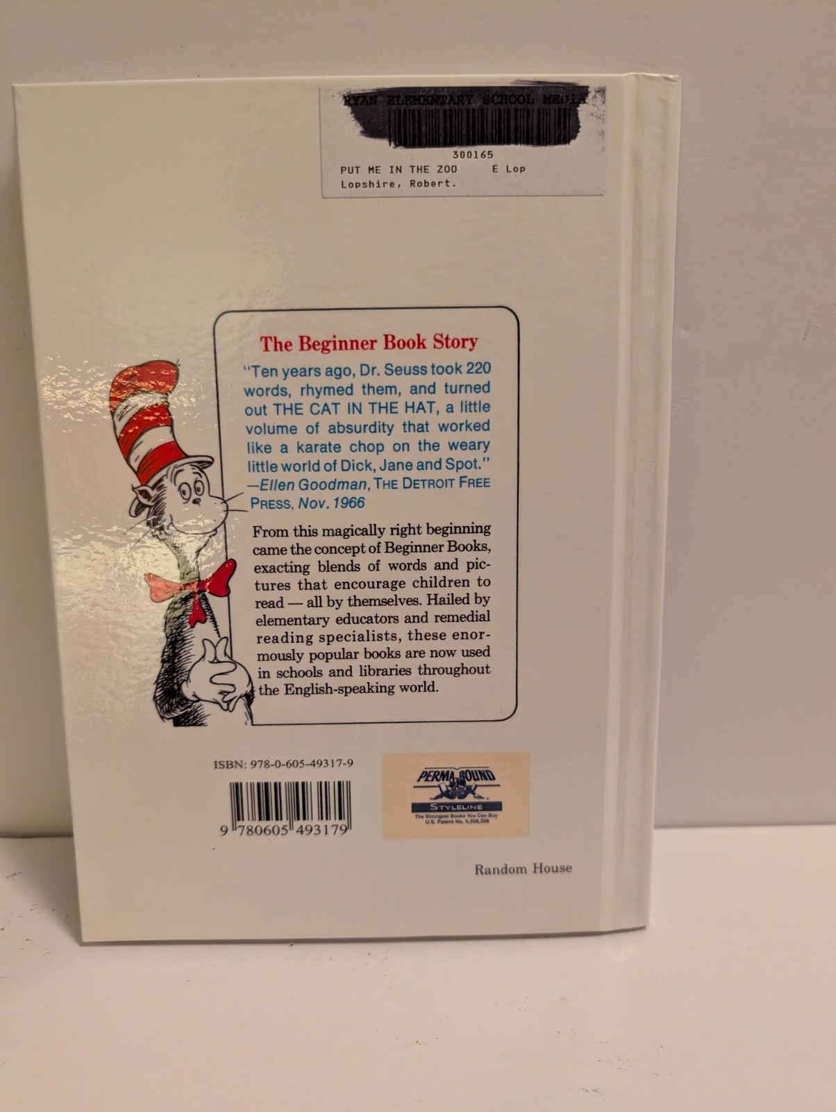 Put Me in the Zoo- Robert Lopshire, Hardcover Ex-Library