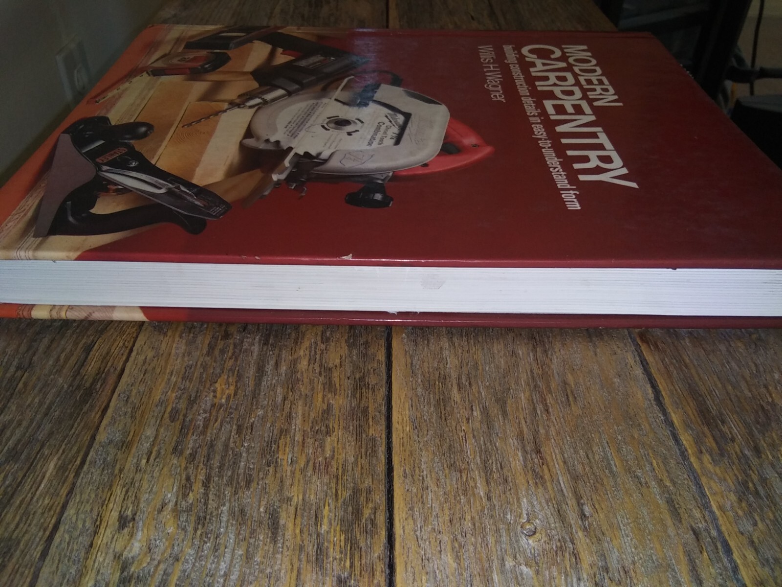 Modern Carpentry Building Construction Easy Wood Working Guide Book – 592 Pages