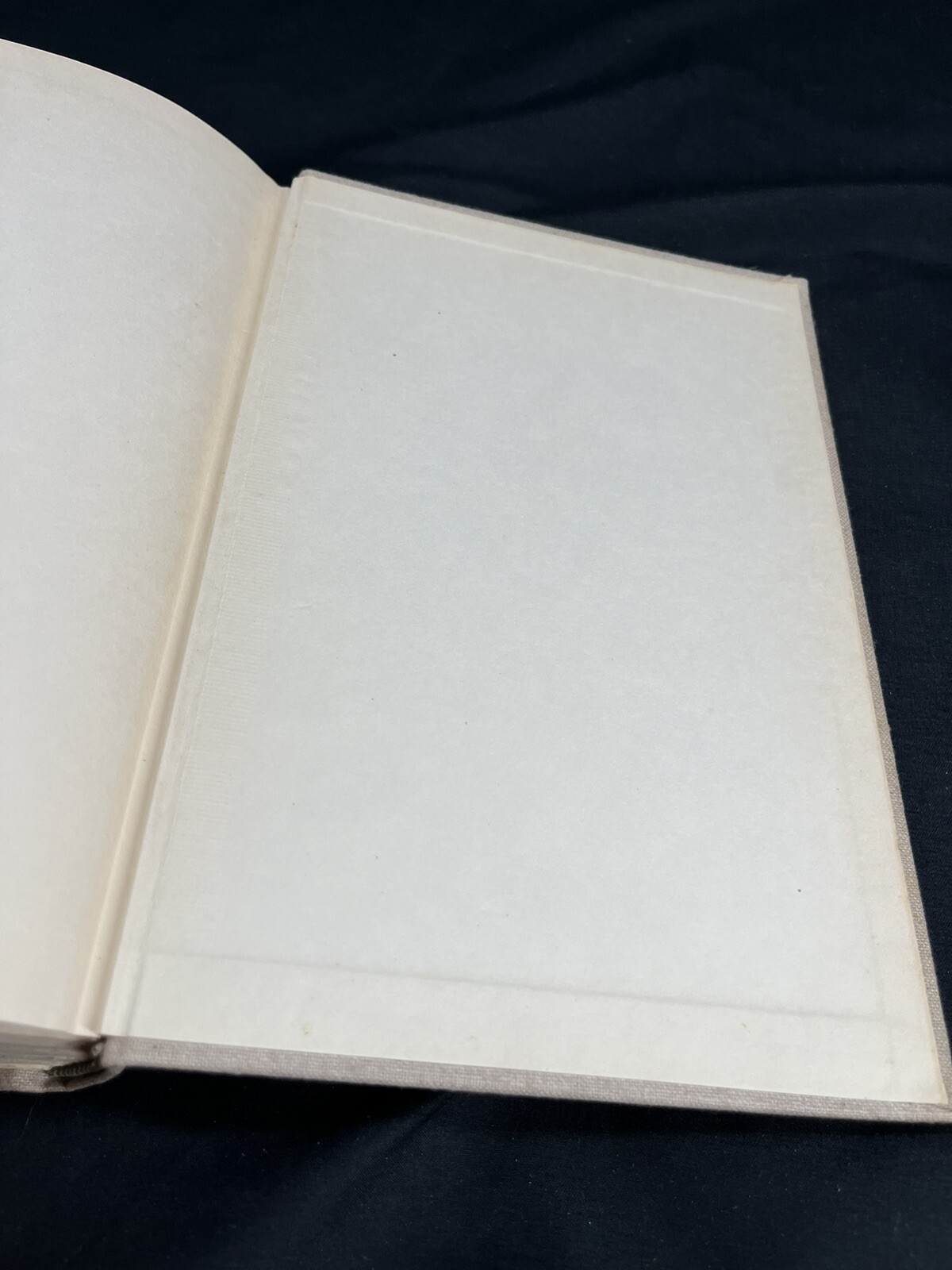 Vintage Book. Inside Asia John Gunther 1939. Harper & Brothers. 600 pages. H.C