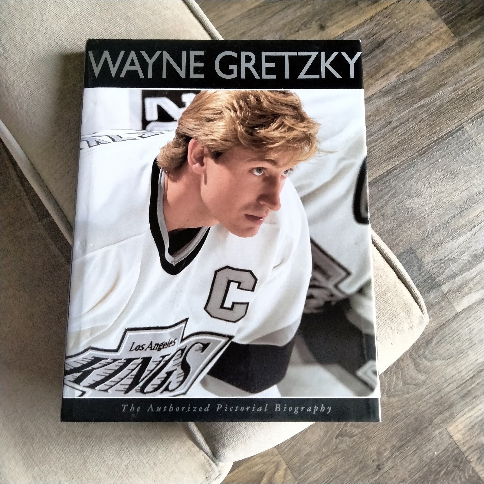 Hockey Fans, Wayne Gretzy, Pictorial Biography, Reduced To $9.99
