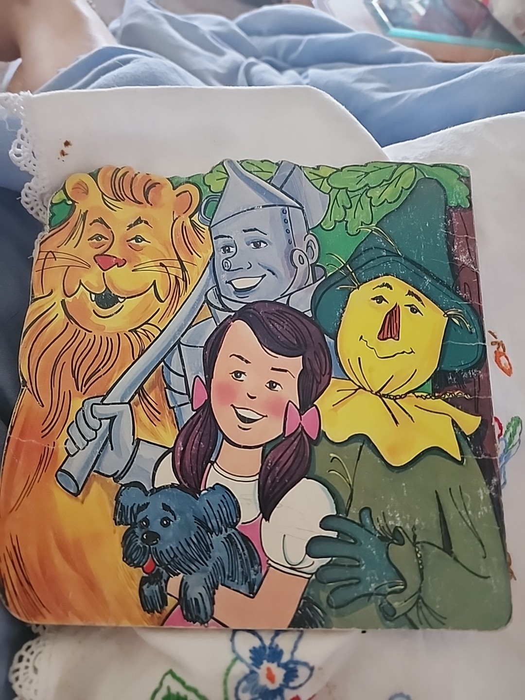 A Golden Press Shape Book The Wizard Of Oz 1976