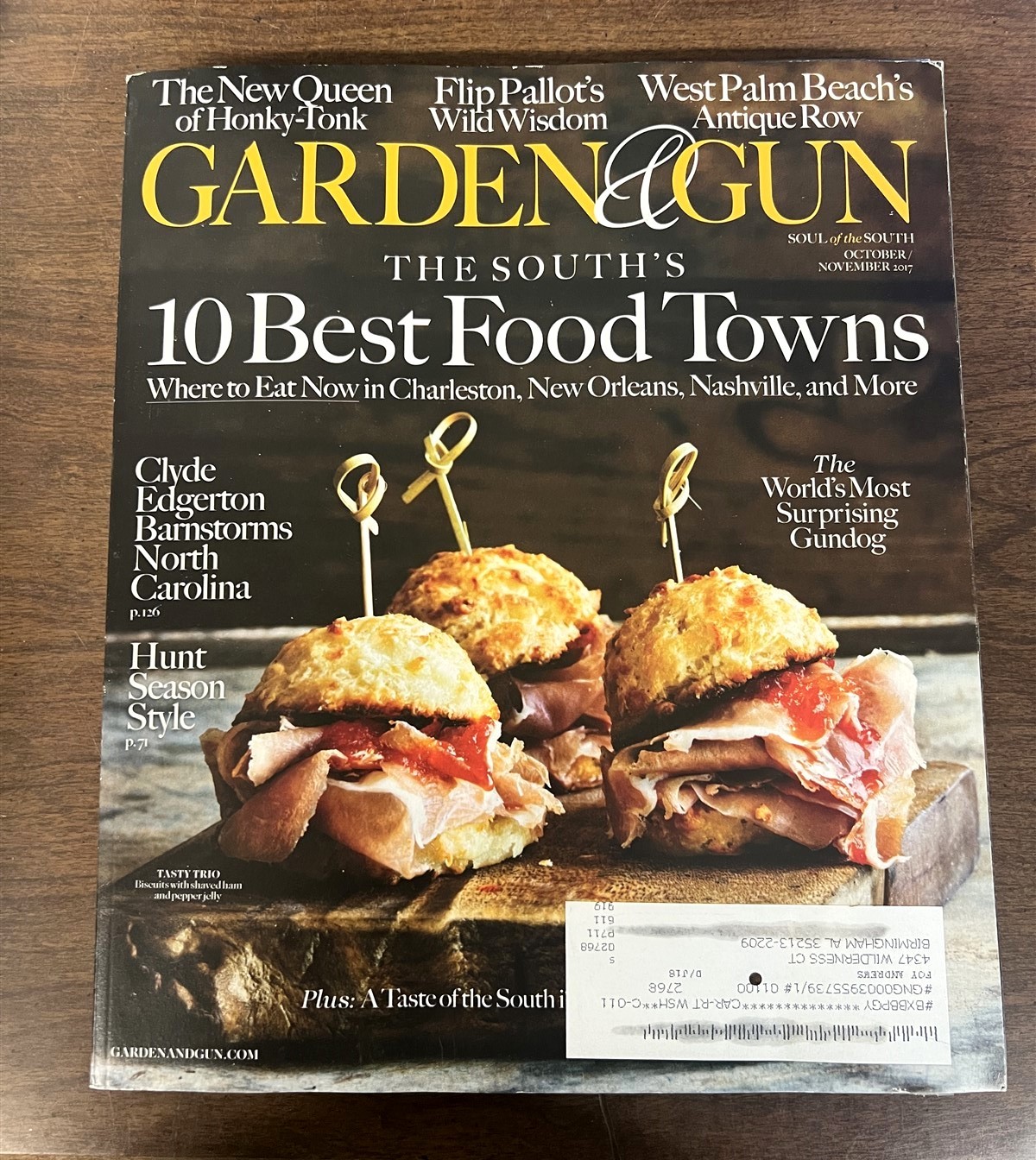 October/November 2017 Garden & Gun Magazine