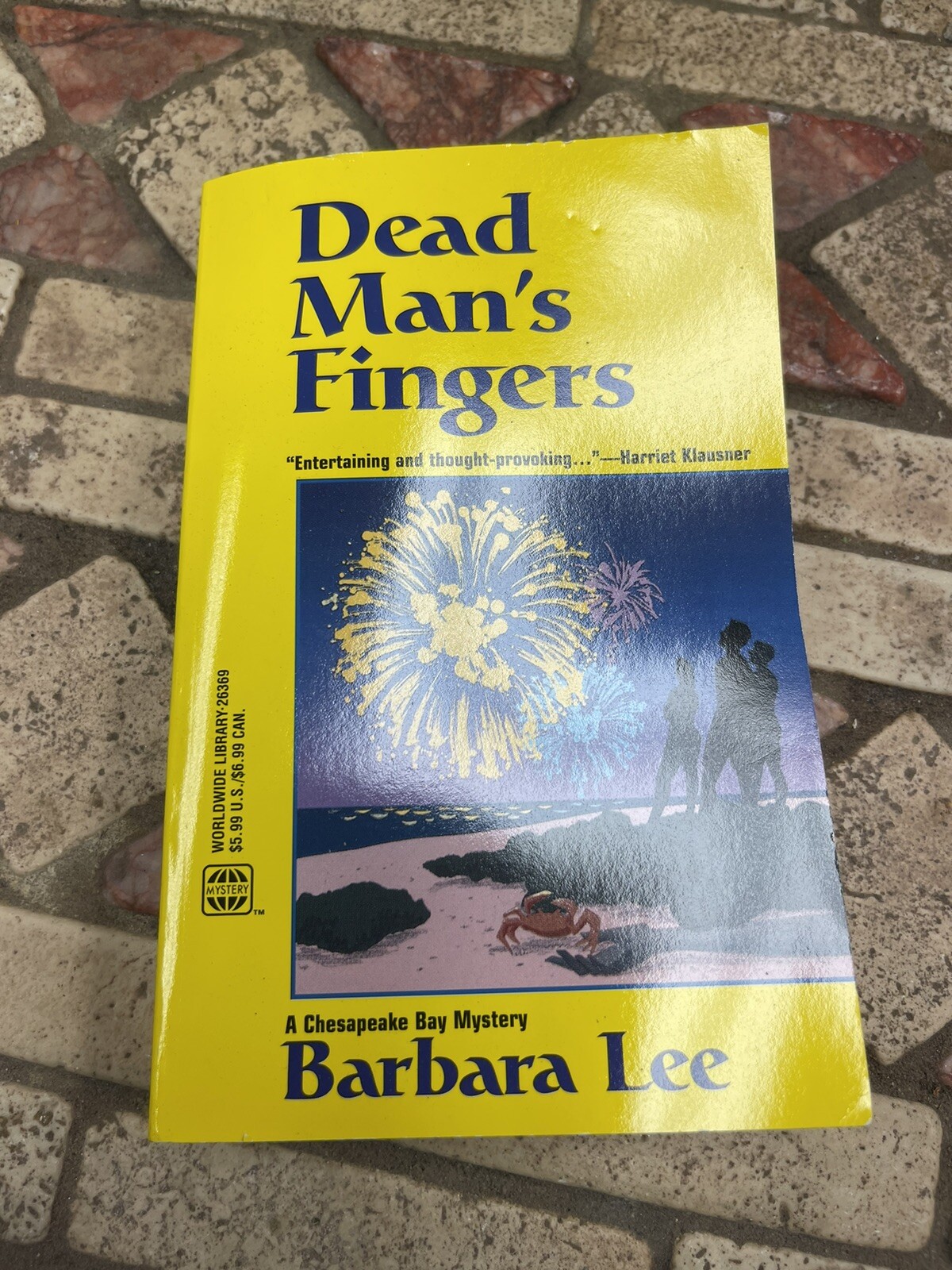 Dead Man&rsquo;s Fingers Mass Market Paperbound Barbara Lee