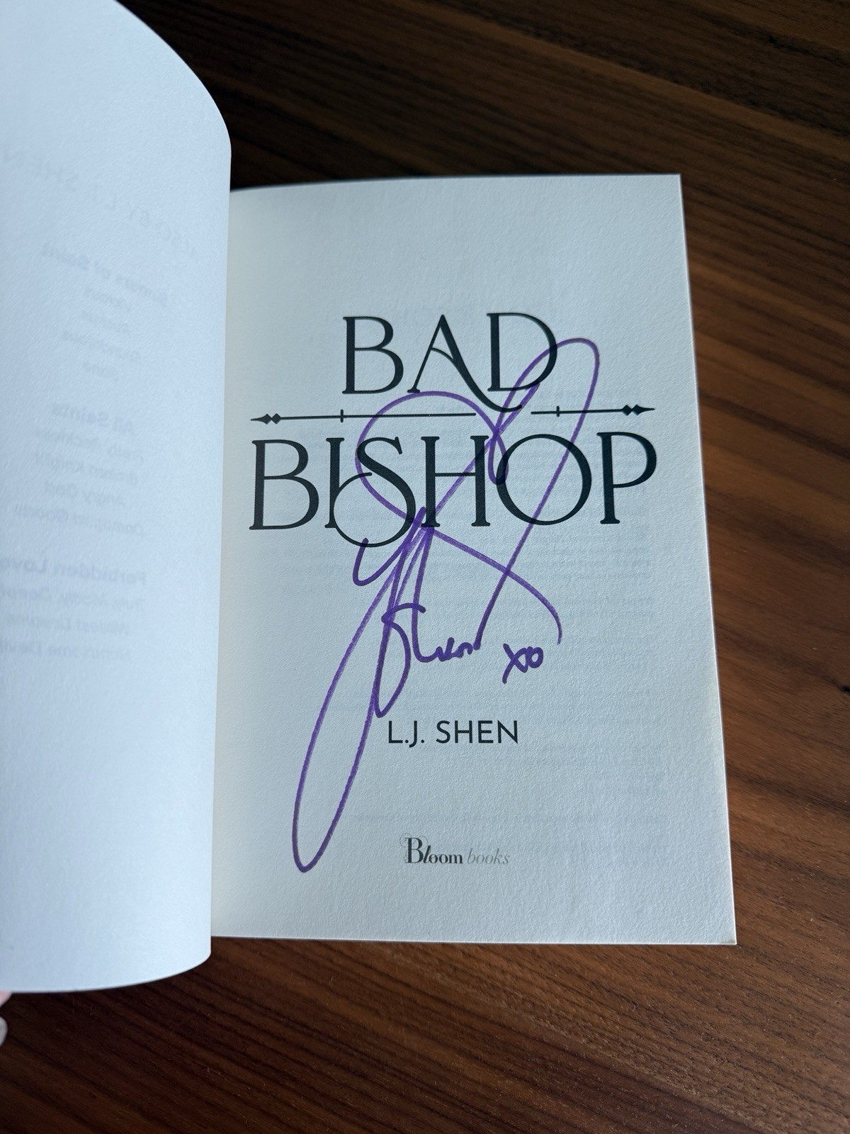 SIGNED Bad Bishop (Standard Edition) by L. J. Shen: New