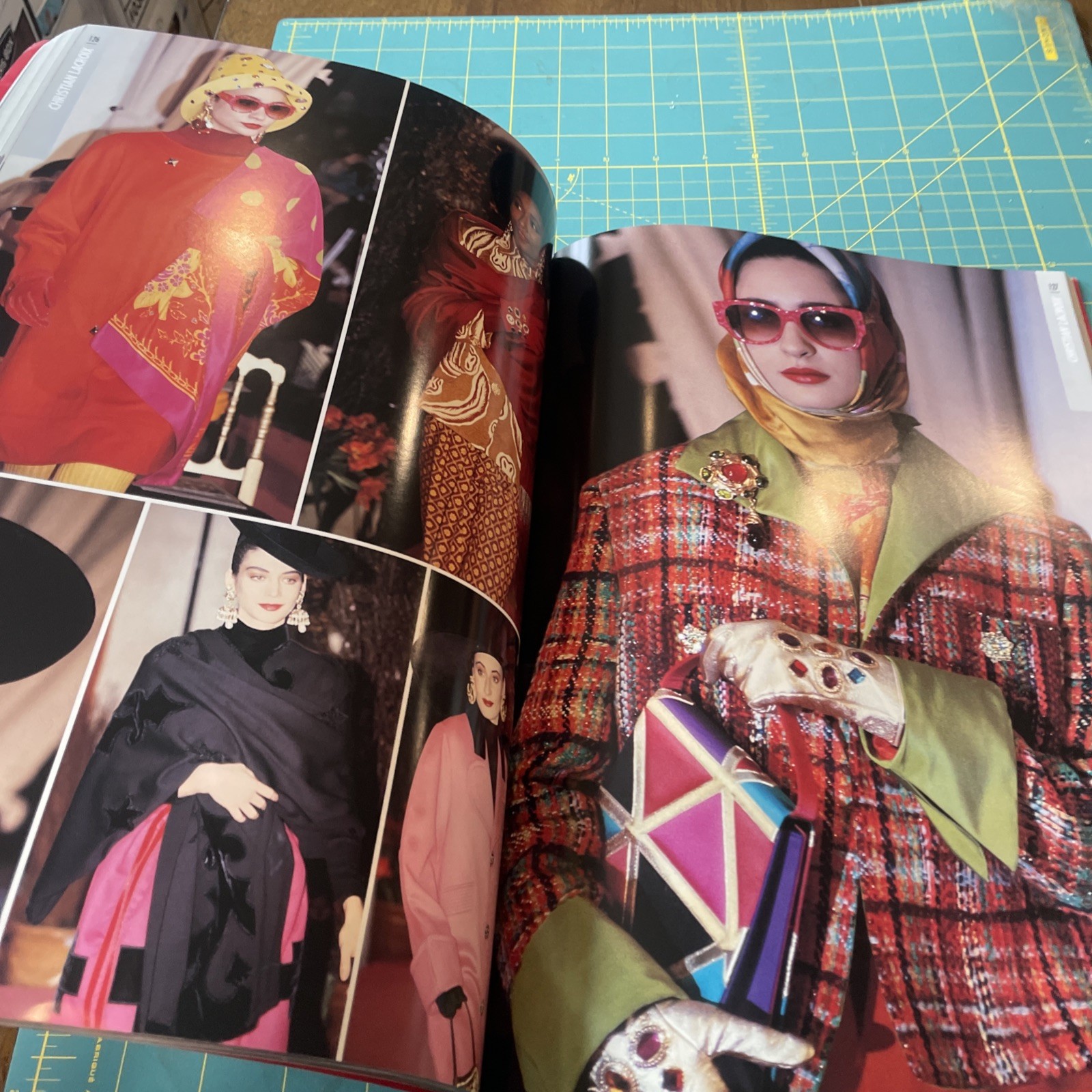 Fashion Preview Autumn/Winter 1990 Pret-a-Porter ACCESSORIES Runway ROCKPORT 90s