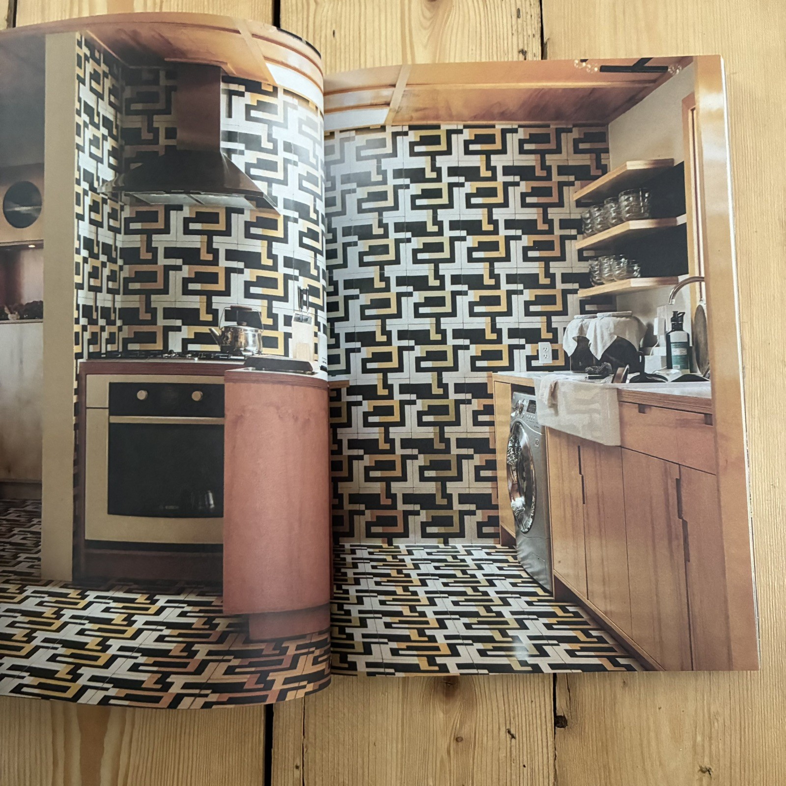 Apartamento Magazine Issue 18 Autumn / Winter 2016 / 2017