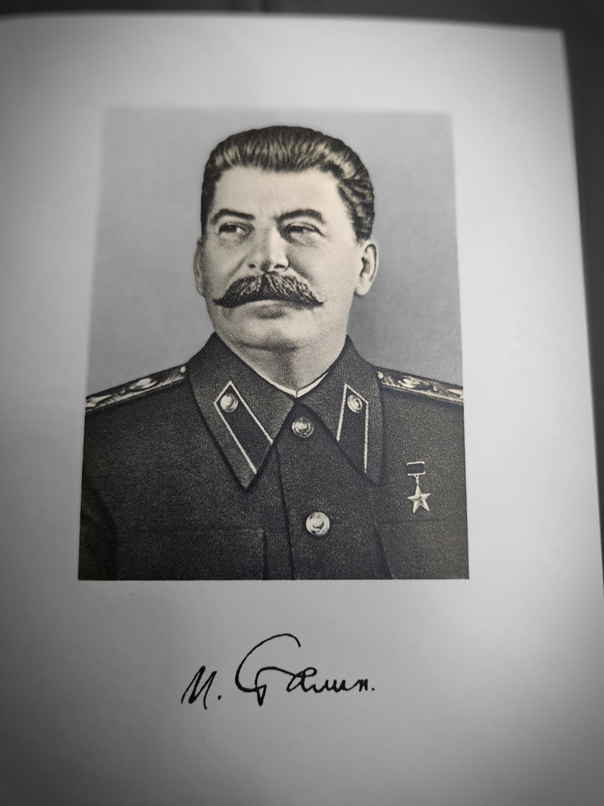 Seven « Communist Classics » by Marx, Engles, Lenin, Stalin, Mao. Only $9.88/book.