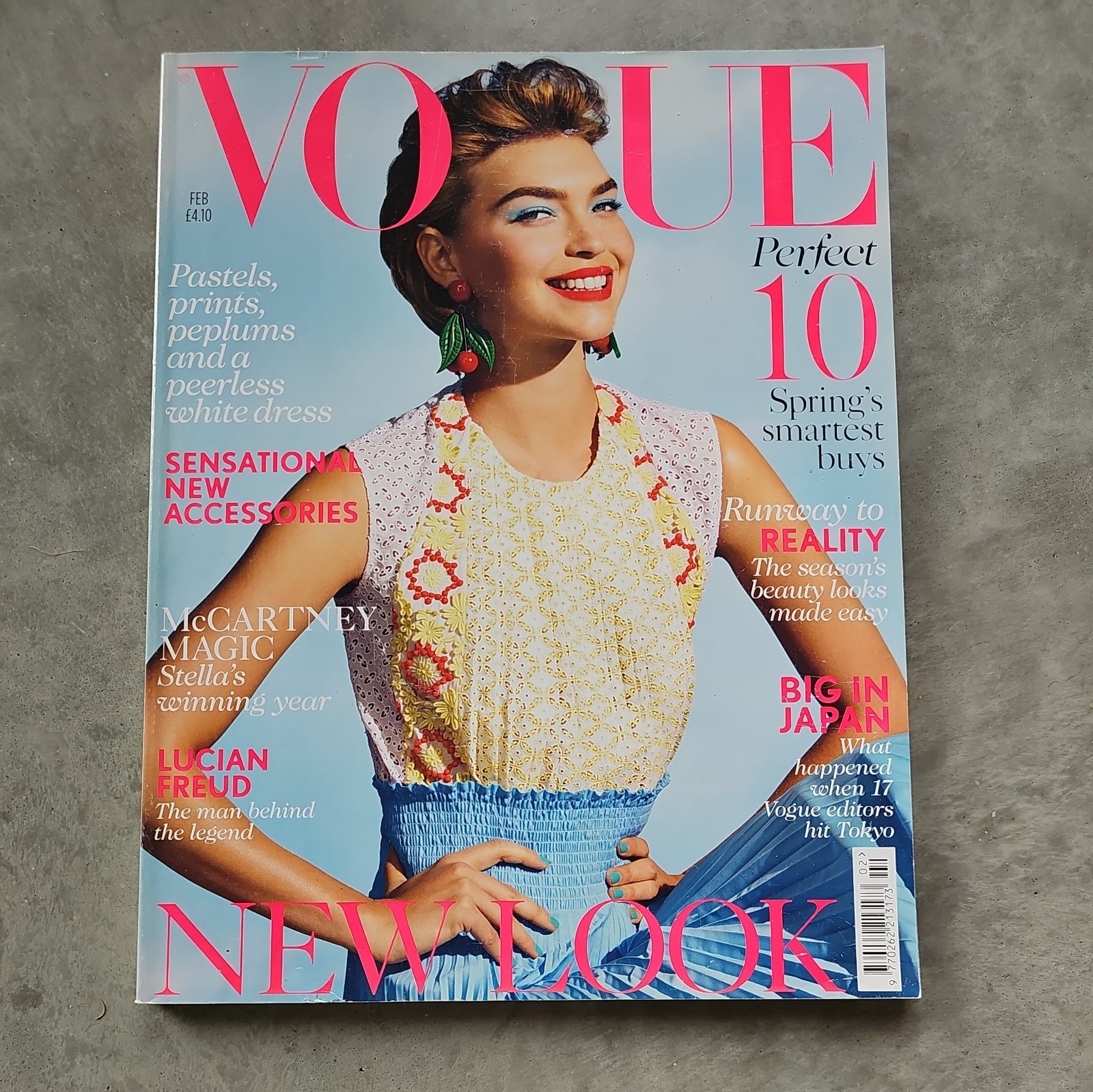 VOGUE UK Magazine February 2012 | Stella McCartney, Lucian Freud, Yayoy Kusama