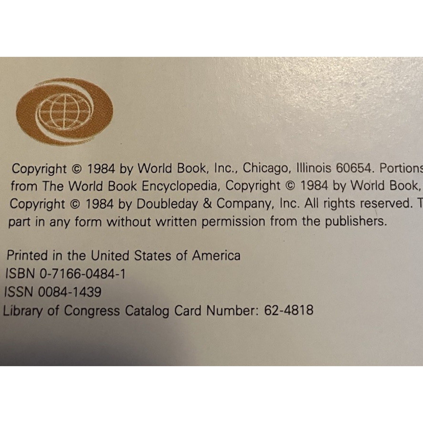1984 The World Book Encyclopedia Yearbook 1983 Year in Review 608 Pages