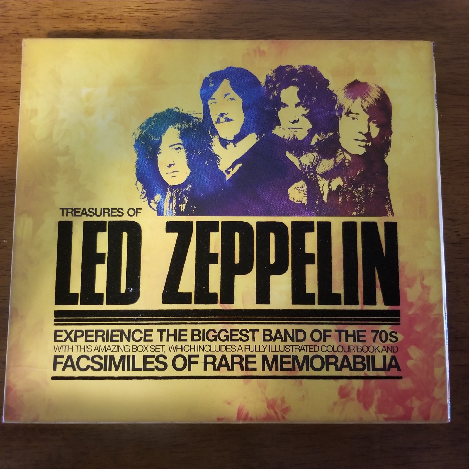 Treasures of Led Zeppelin: Experience the Biggest Band of the 70s by Chris Welch