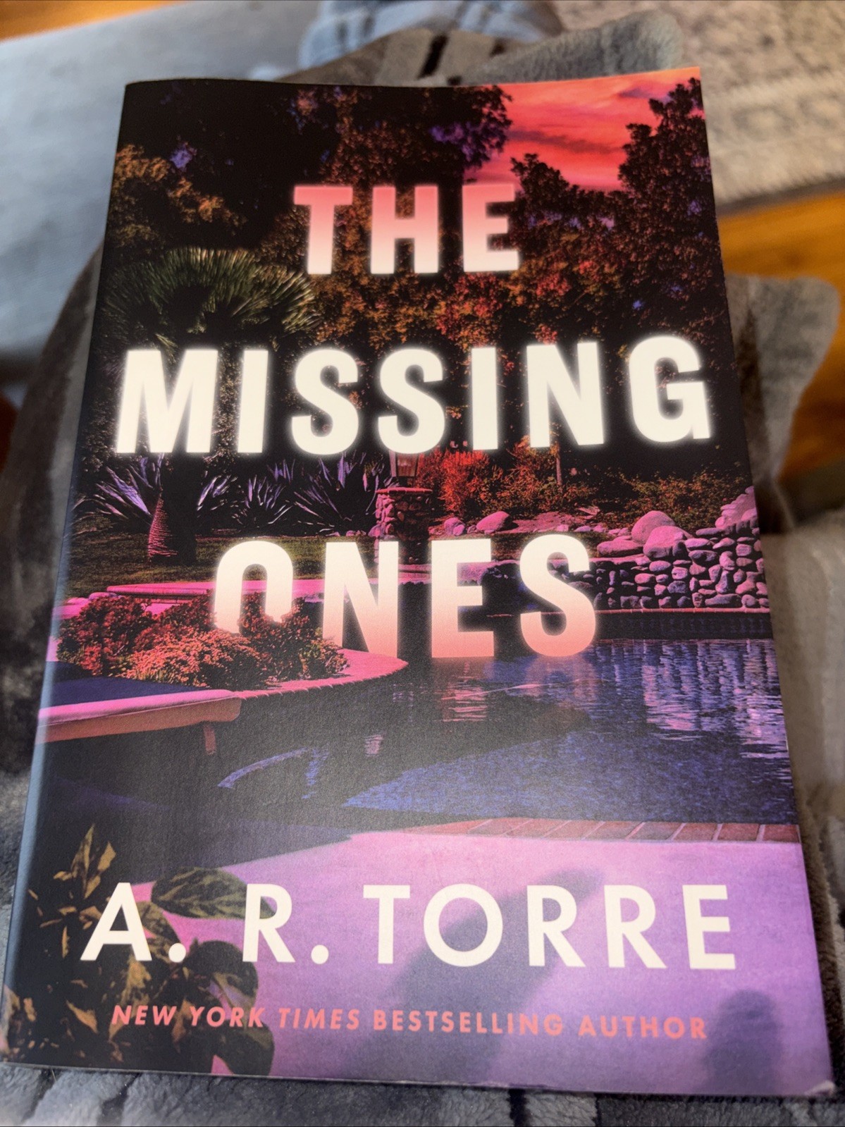 The Missing Ones – Paperback, by Torre A. R. – Very Good