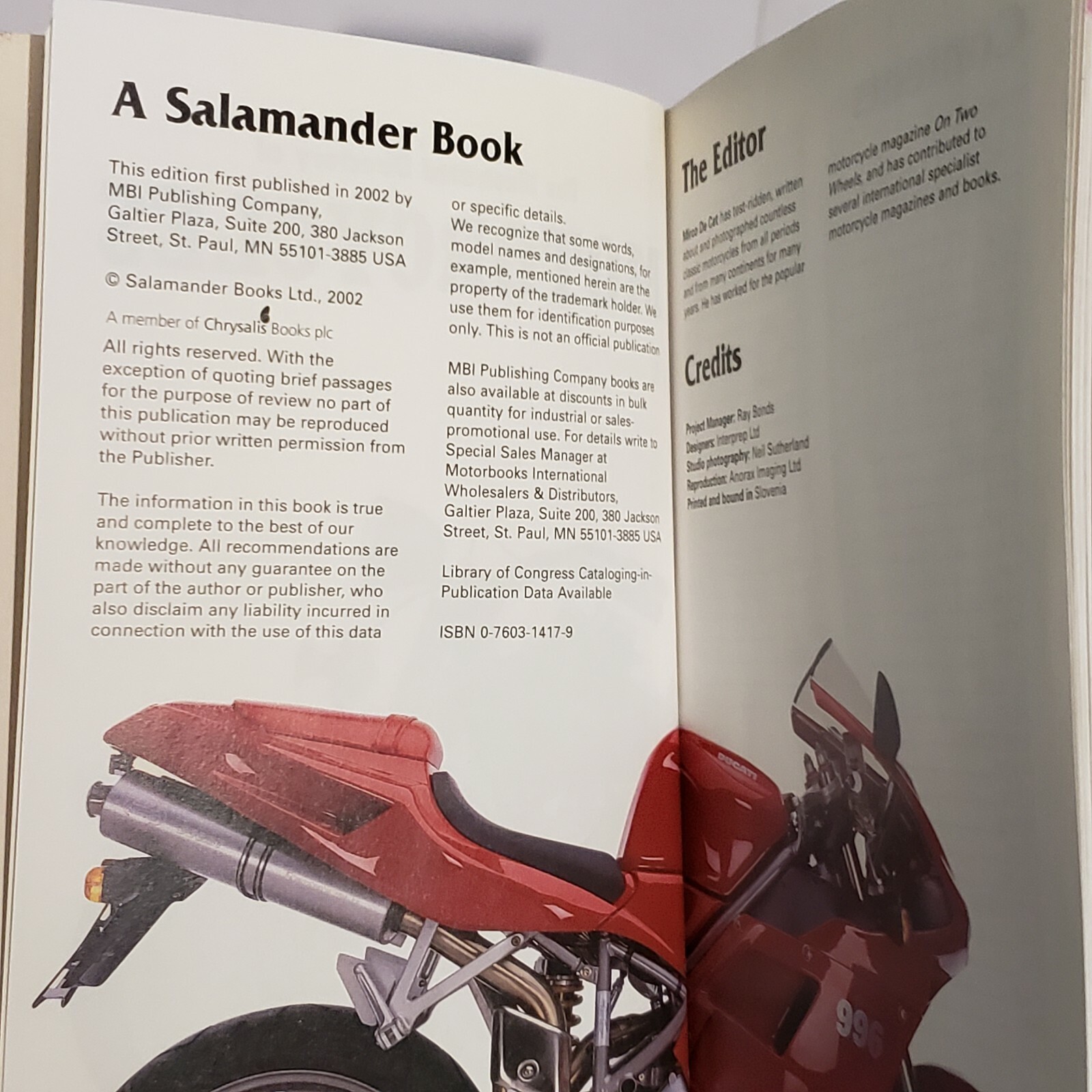 2002 The Illustrated Directory of Motorcycles 480 Pages History Motor Bikes