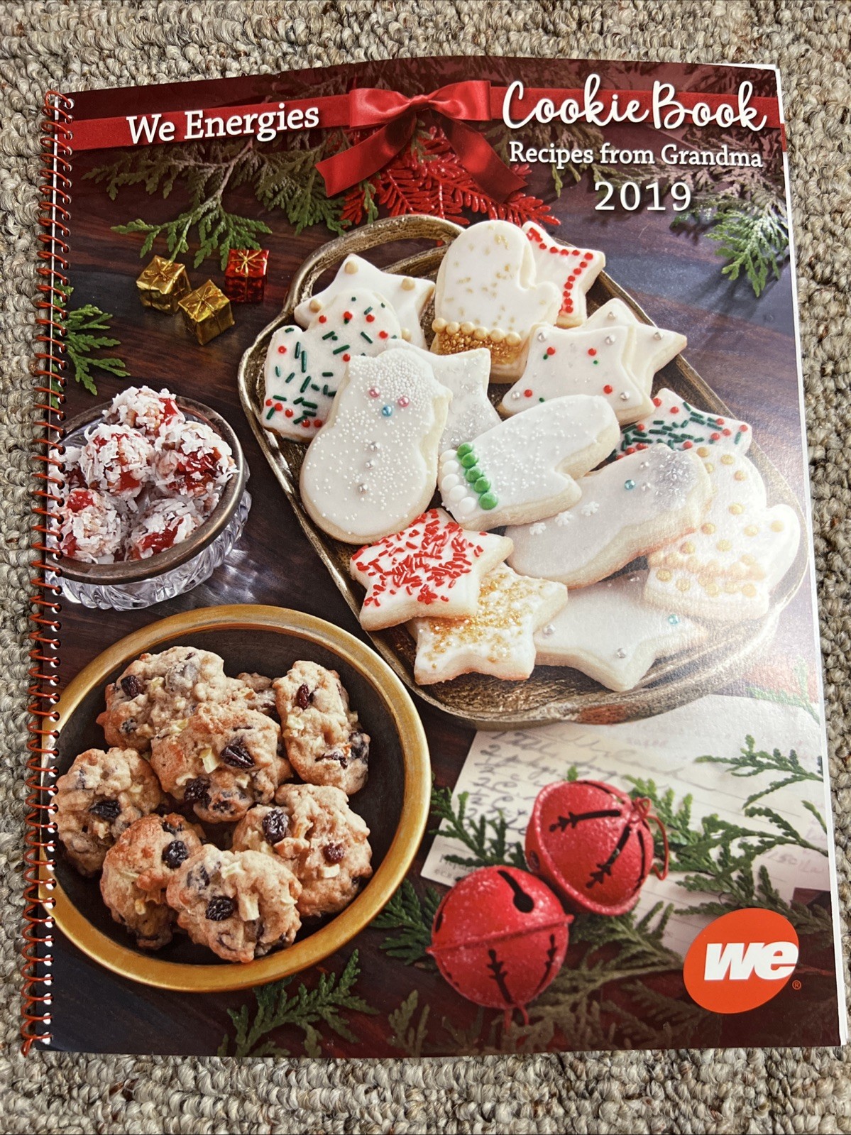 We Energies Cookie Book 2019: Recipes from Grandma – 27 Color Pages – 38 Recipes