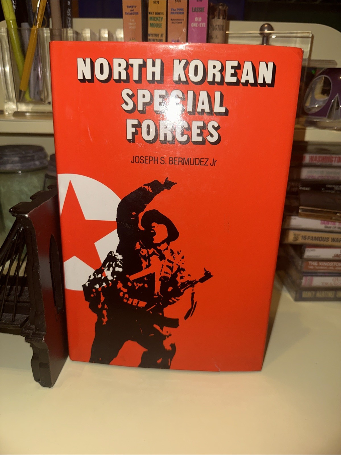 1988 FIRST EDITION NORTH KOREAN SPECIAL FORCES JOSEPH S. BERMUDEZ JR WAR BOOK L7