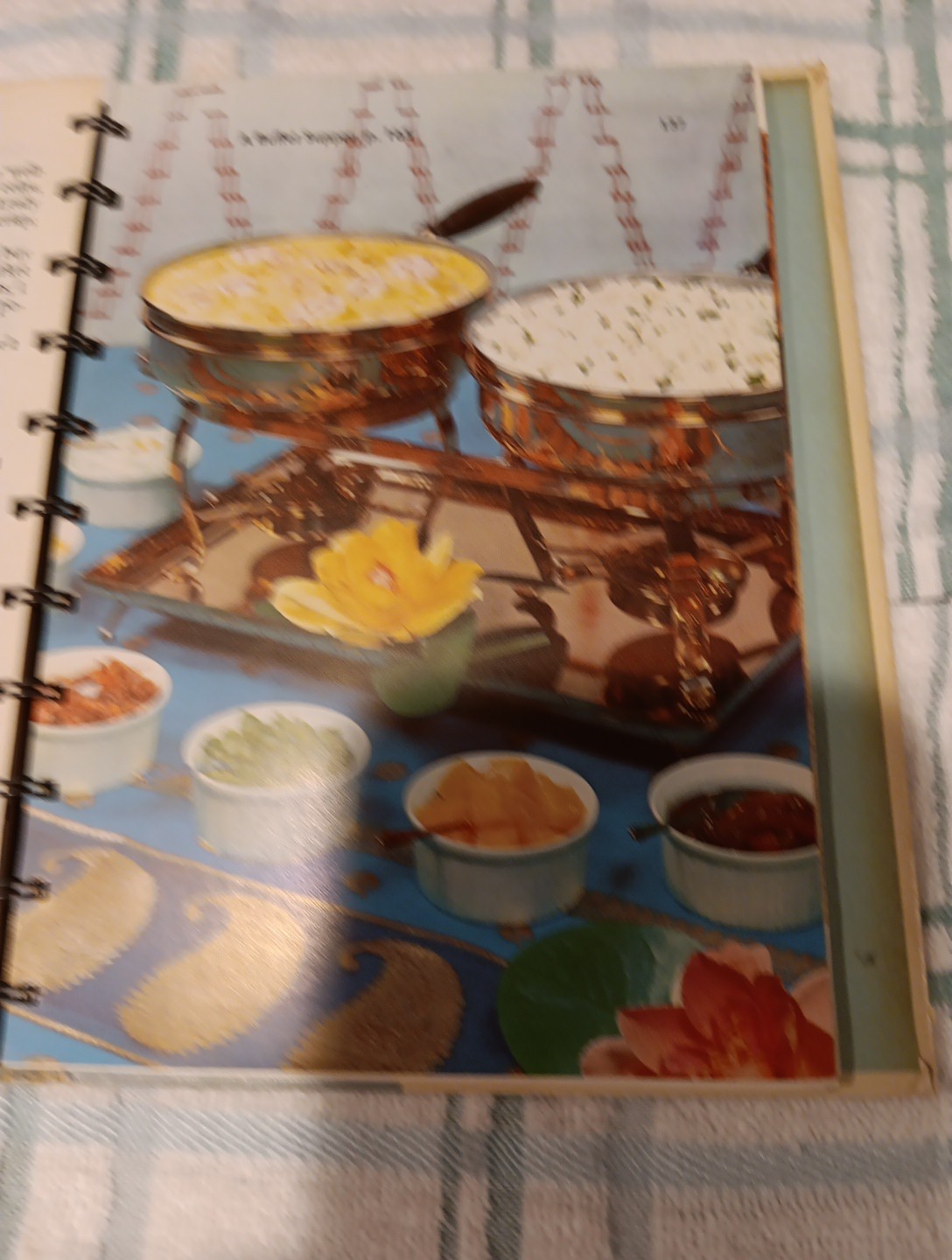 1958 BETTY CROCKER&rsquo;S DINNER FOR TWO 205 Pages HC Metal Multi-ring Binding 6&Prime;x8&Prime;