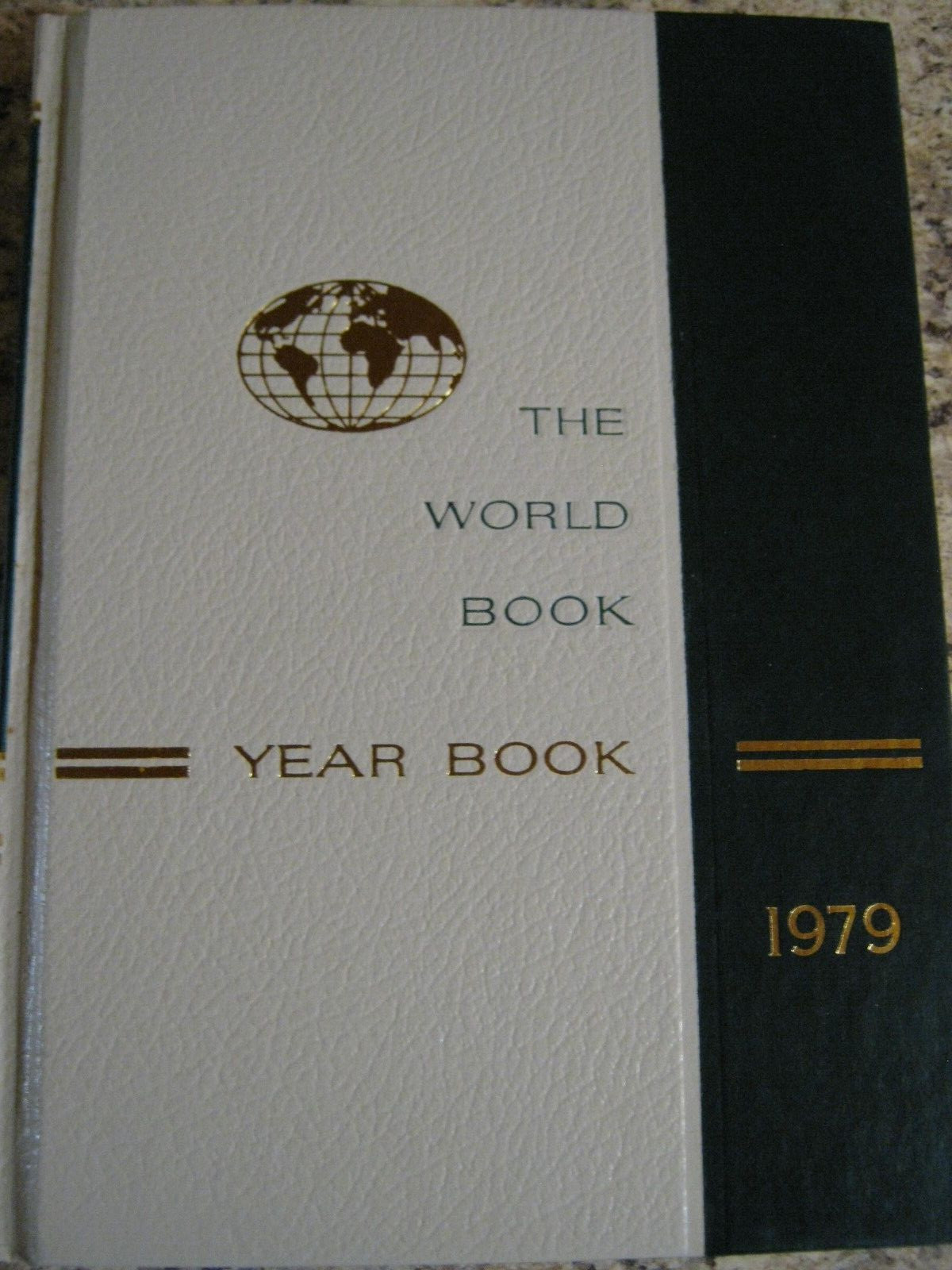 The World Book Yearbook 1979 ,608 pages