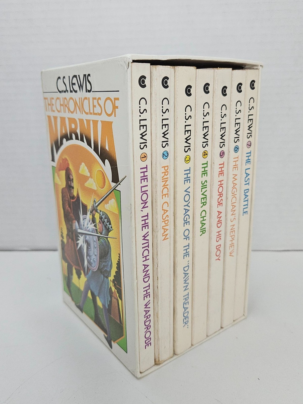 THE CHRONICLES OF NARNIA C.S. LEWIS 1970 Box Set Collier Paperback Illustrated