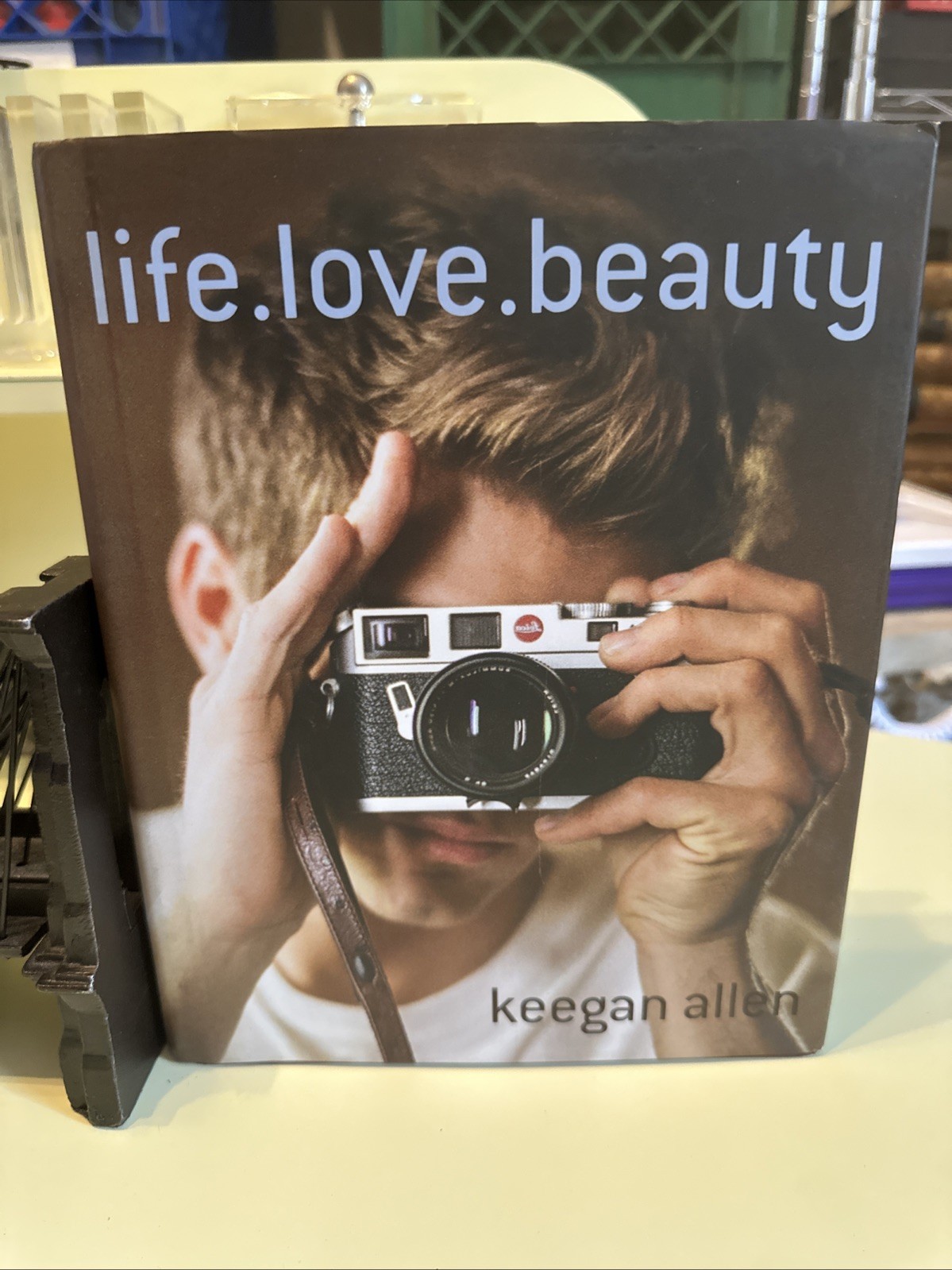 FIRST EDITION INSCRIBED BY AUTHOR LIFE.LOVE. BEAUTY KEEGAN ALLEN HC COLLECTIBLE