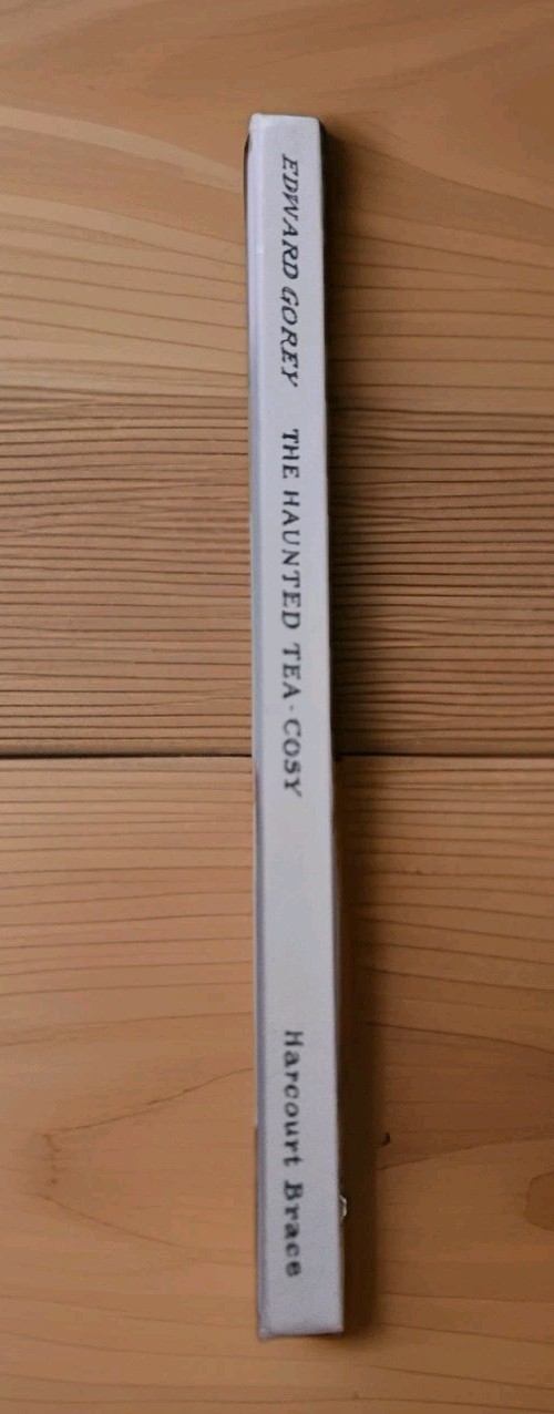 1997. 1st Edition Edward Gorey : The Hauned Tea-Cosy | ILLUST HCDJ In Clear Wrap