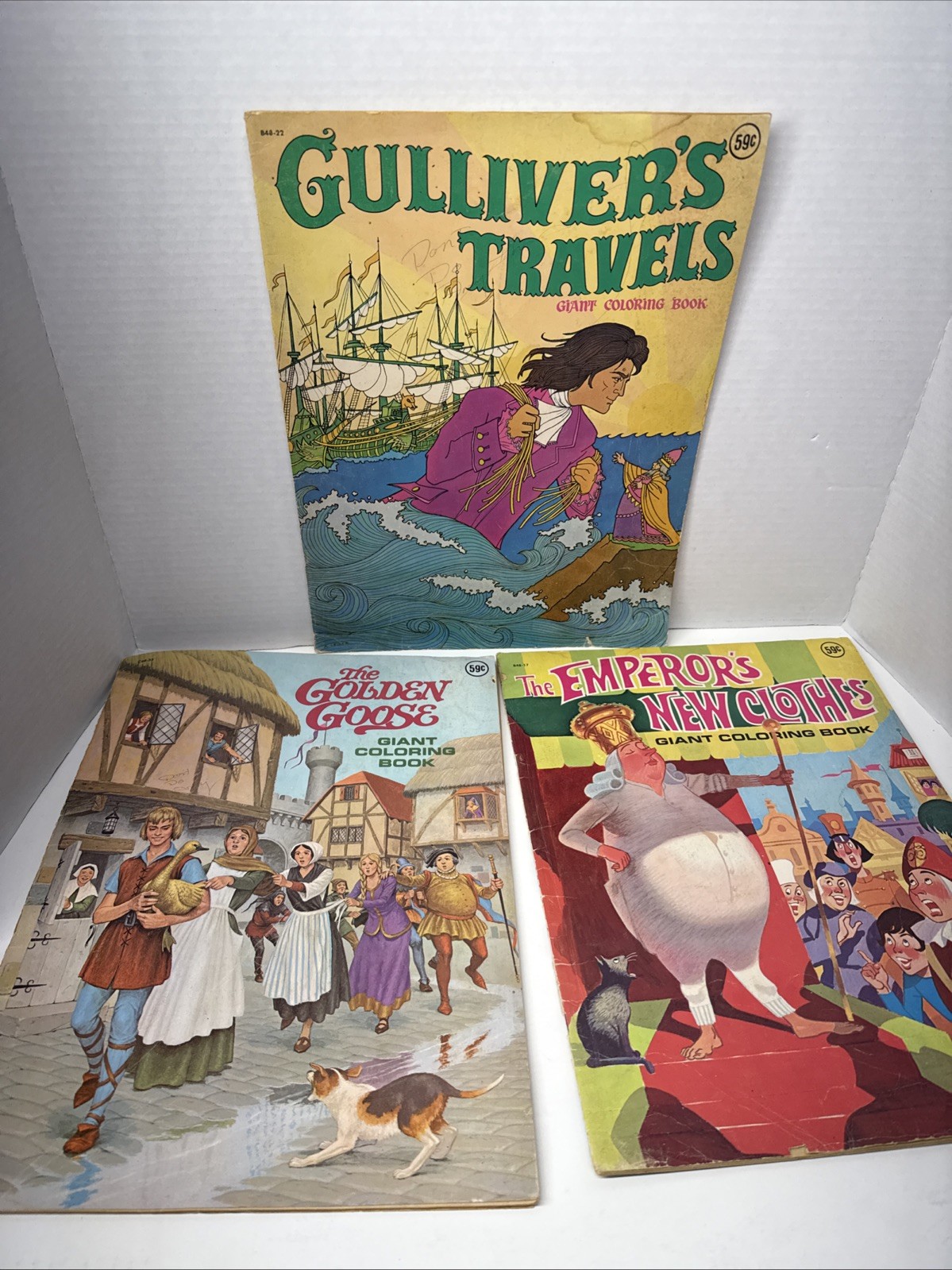 VTG 1970&rsquo;s Giant Coloring Books Activity Lot Golden Goose Gulliver Travels