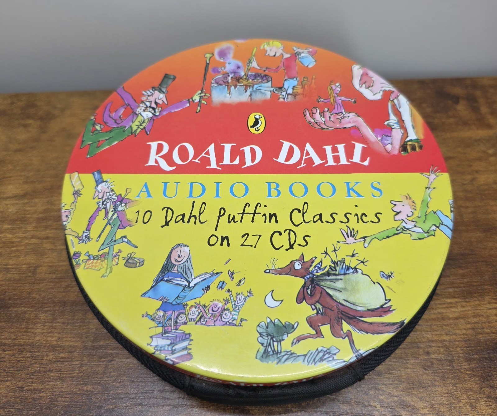 Roald Dahl Audio Books 10 Classics 27 CDs 26.5 Hours In Metal Zip Case Complete