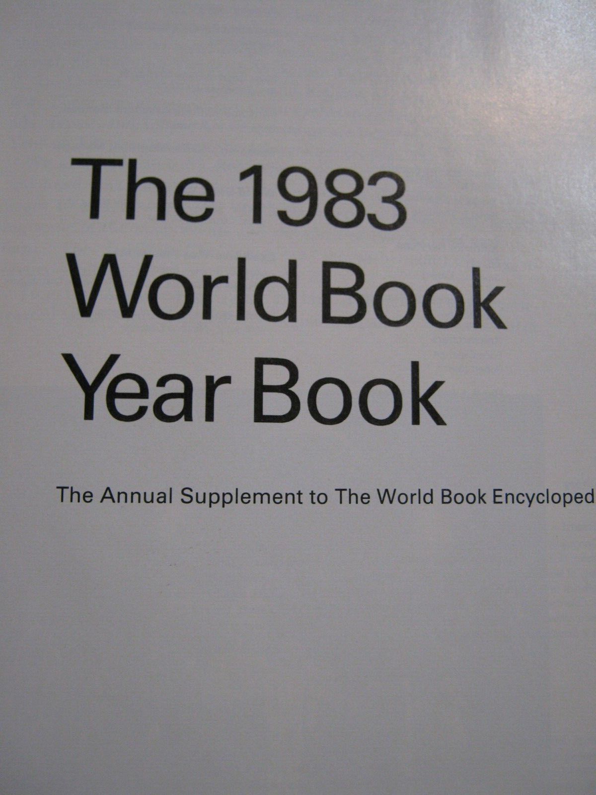 The World Book Yearbook 1983, 608 pages