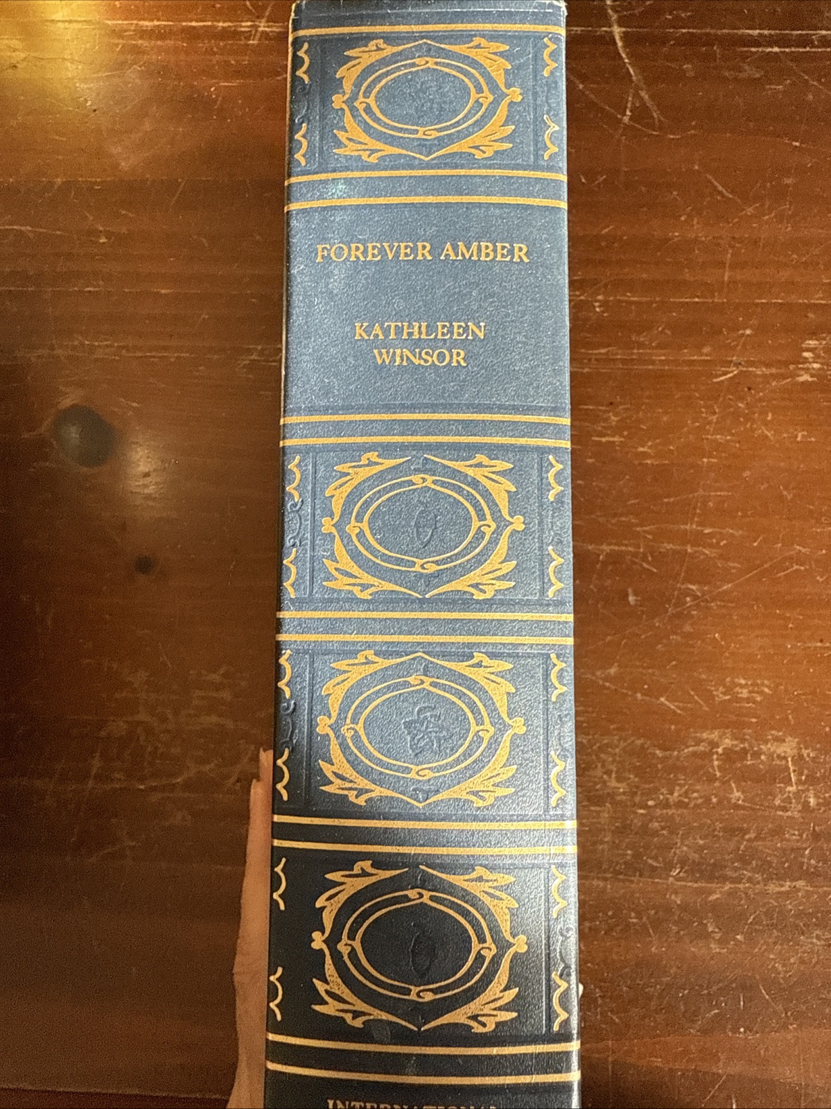 Lot of 5 VTG INTERNATIONAL COLLECTORS Harper Lee, Sinclair, Wharton, Winsor