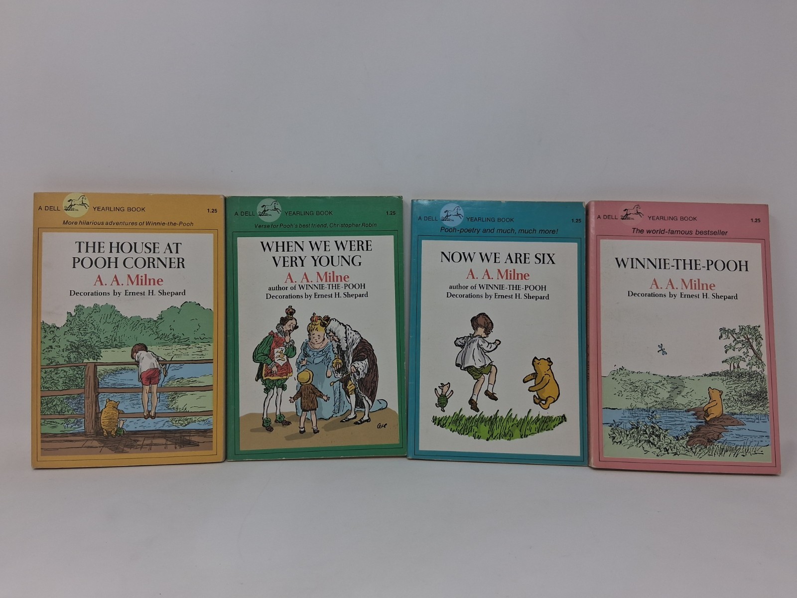 A Treasury of Winnie the Pooh Boxed Set Vintage 4 Book box Set 1976 EUC A Milne