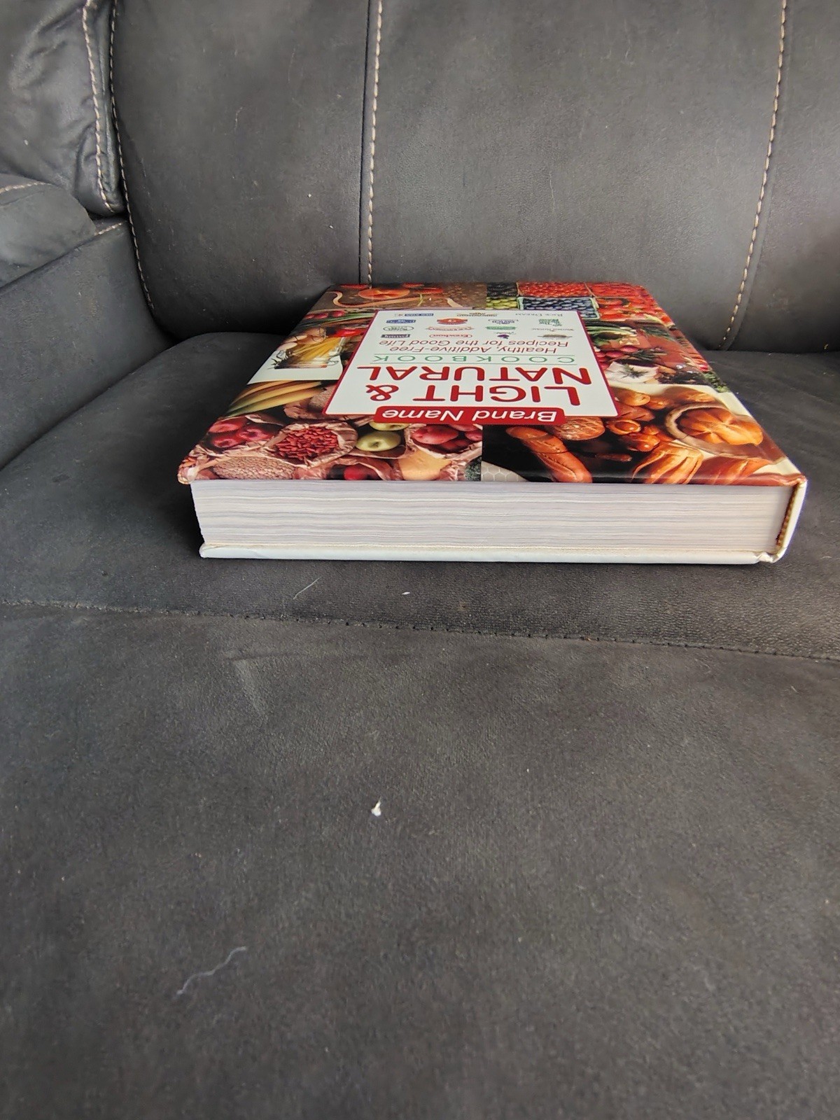 Light & Natural Cookbook Hardcover 1995 608 Pages 500+ Healthy Recipes