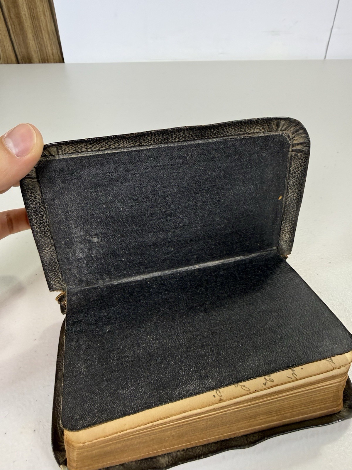 Antique German Hymnal Religion Song Book Vintage Pocket Size Leather 1922