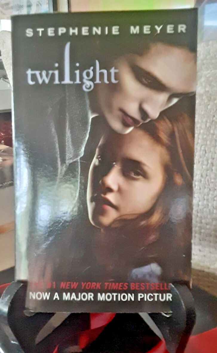 Twilight Series & More-YOU PICK-Hardcover-Paperback Novels-Stephenie Meyer