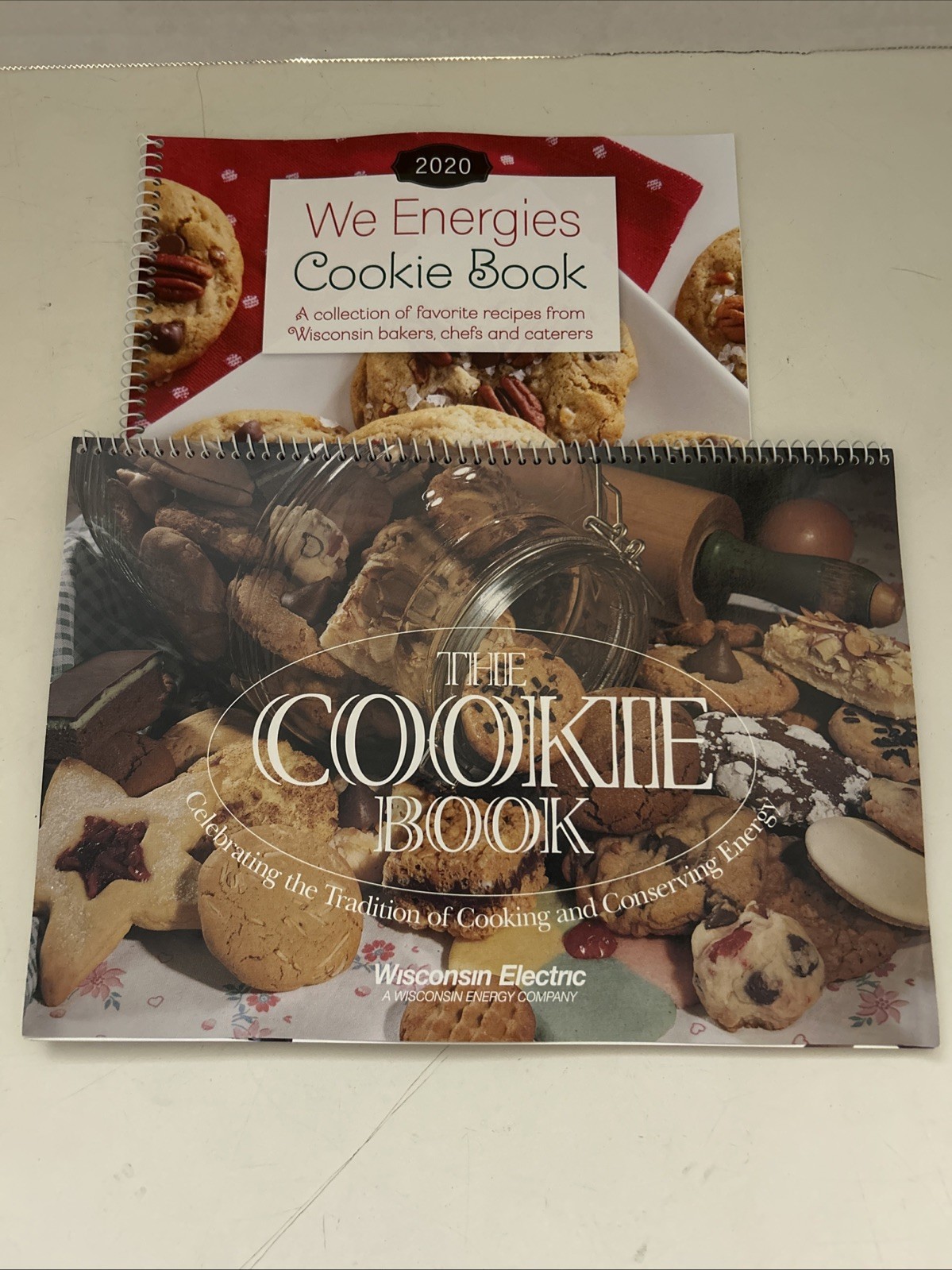 1998 & 2020 Cookbook Wisconsin Electric RECIPES Cookie Cooky Book We Energies