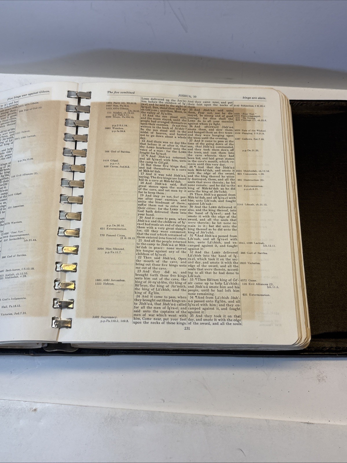 Thompson Chain Reference Bible Self-Pronouncing KJV Workbook Edition
