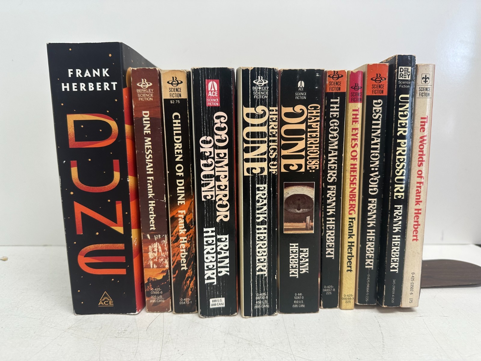 Frank Herbert Paperback Lot of 11 Complete Dune Series Plus Five Other Books