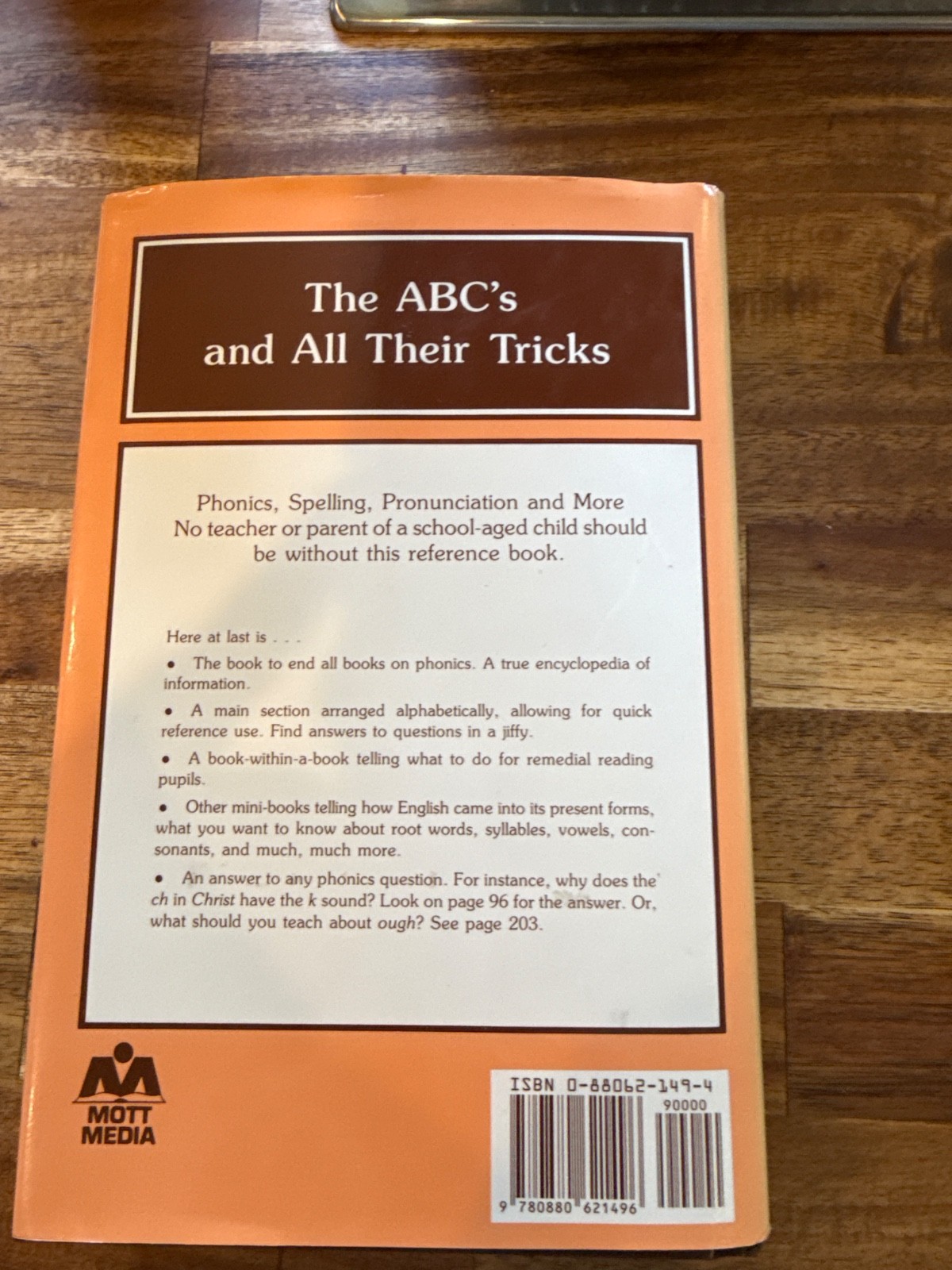 The ABC&rsquo;s and All Their Tricks: The Complete Reference Book of Phonics
