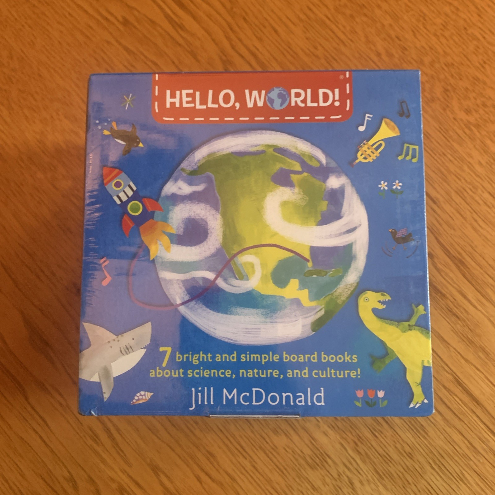 HELLO, WORLD! 7 BOARD BOOKS BOX SET **BRAND NEW**